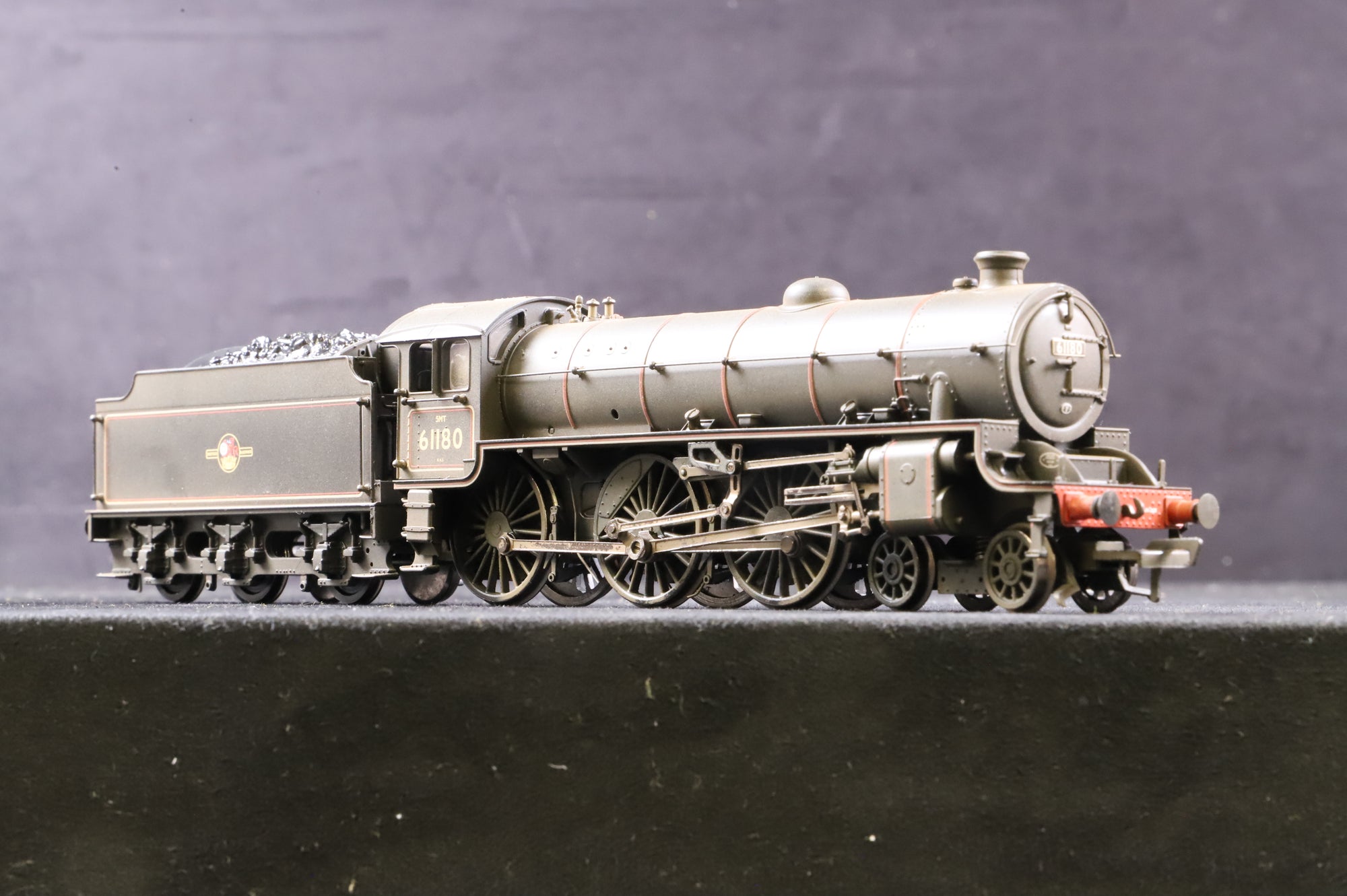 Bachmann OO 31-716 Class B1 61180 in BR Lined Black L/C Weathered
