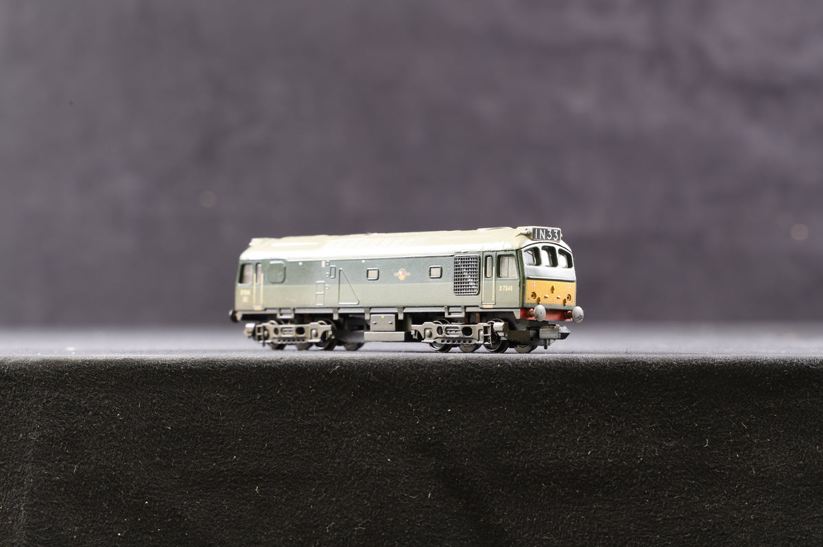 Graham Farish N 371-078 Class 25/2 Diesel &#39;D7549&#39; Two Tone Green L/C, Weathered