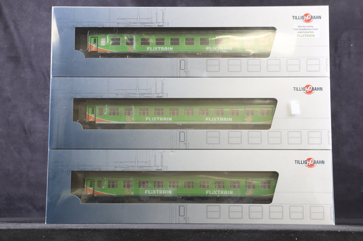 Tillig HO 70045 Pack Of 3 Flixtrain Green Coaches