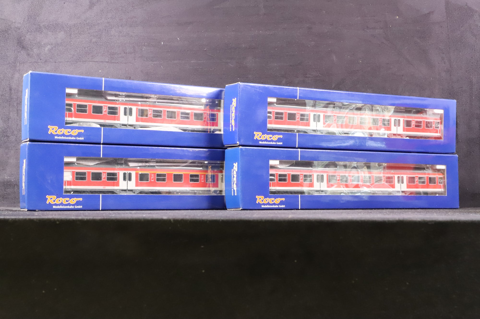 Roco HO Rake of 4 DBAG Coaches Inc. 45880x1 & 45881x3