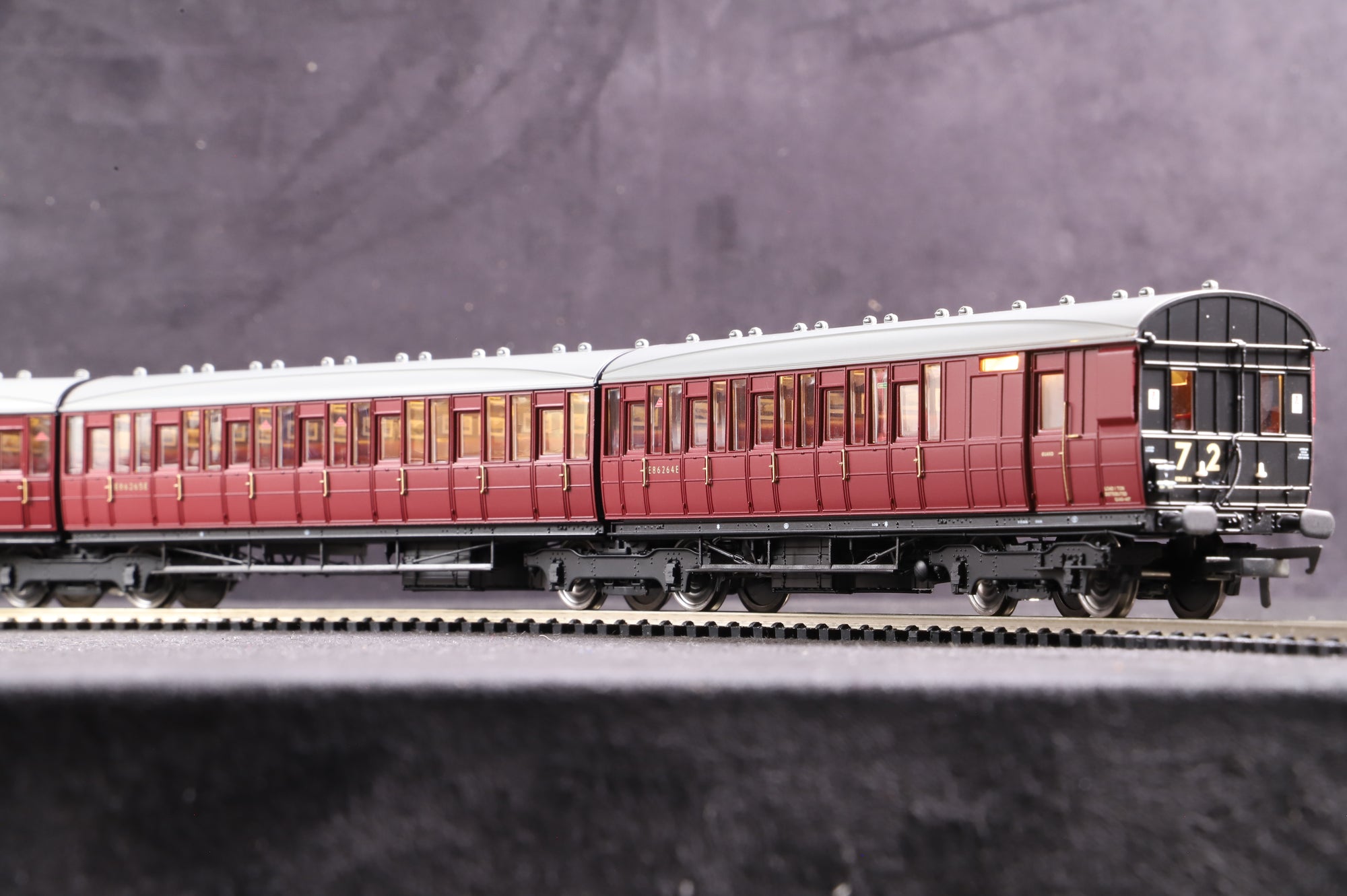 Clark Railworks OO Gauge C2003B Quad Art Set No. 72, BR Maroon