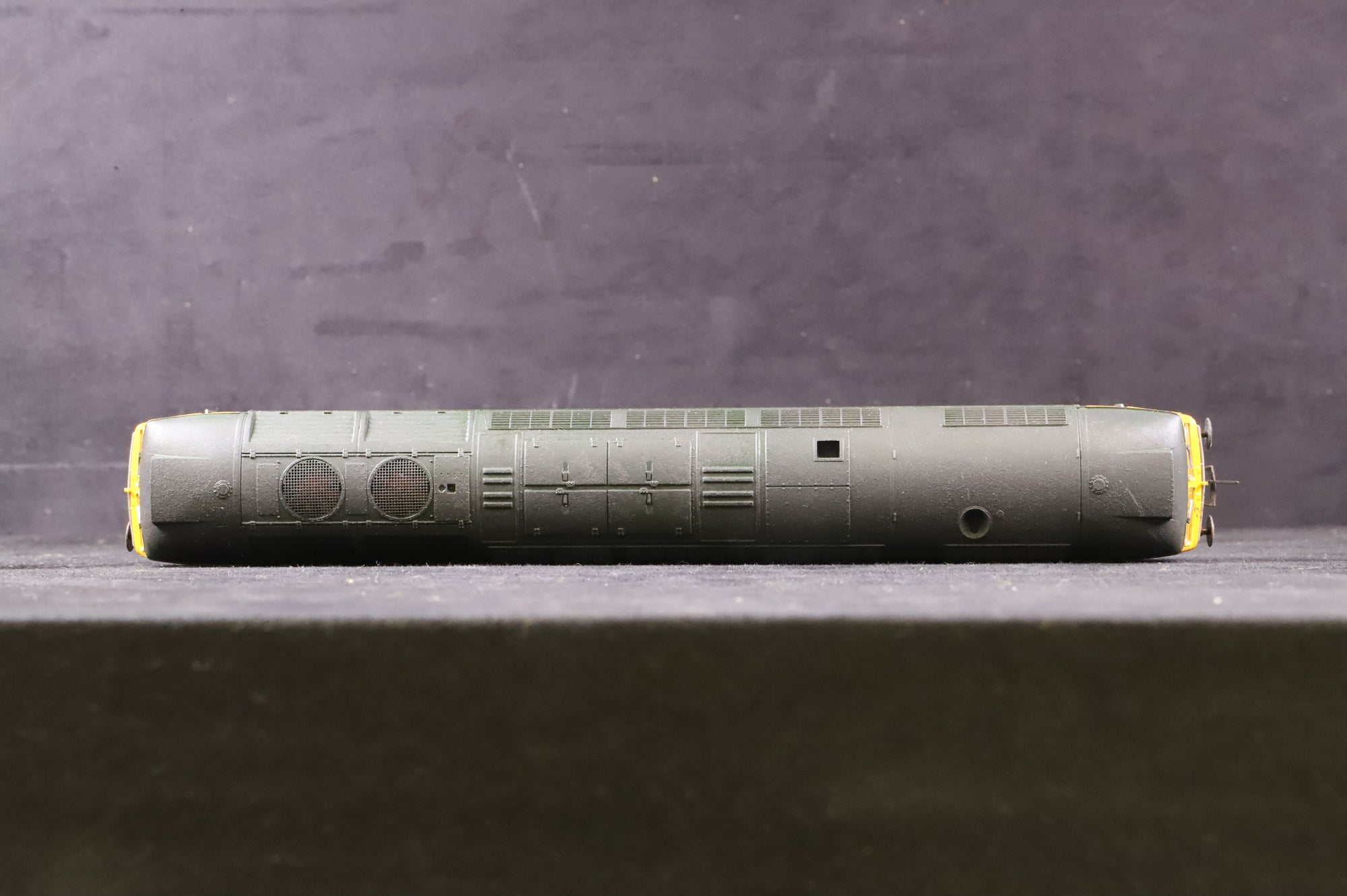 WORKSHOP Bachmann OO 32-801 Class 47 '1756' BR Two Tone Green L/C Repainted & Weathered