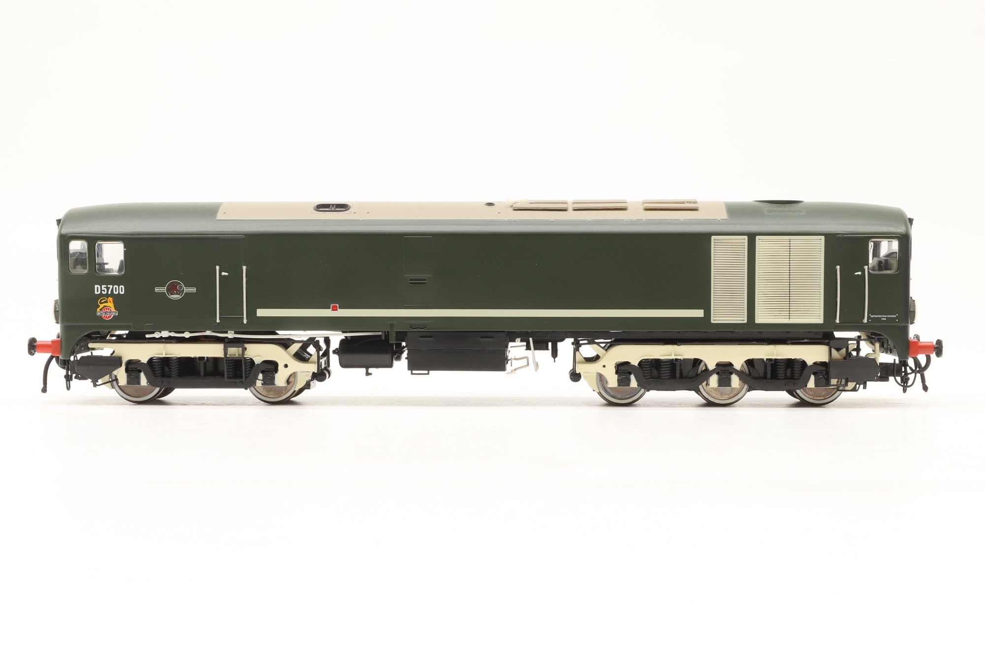 Heljan OO 2800 Class 28 Co-Bo D5700 BR Green with No Yellow Panels and Modified Windows