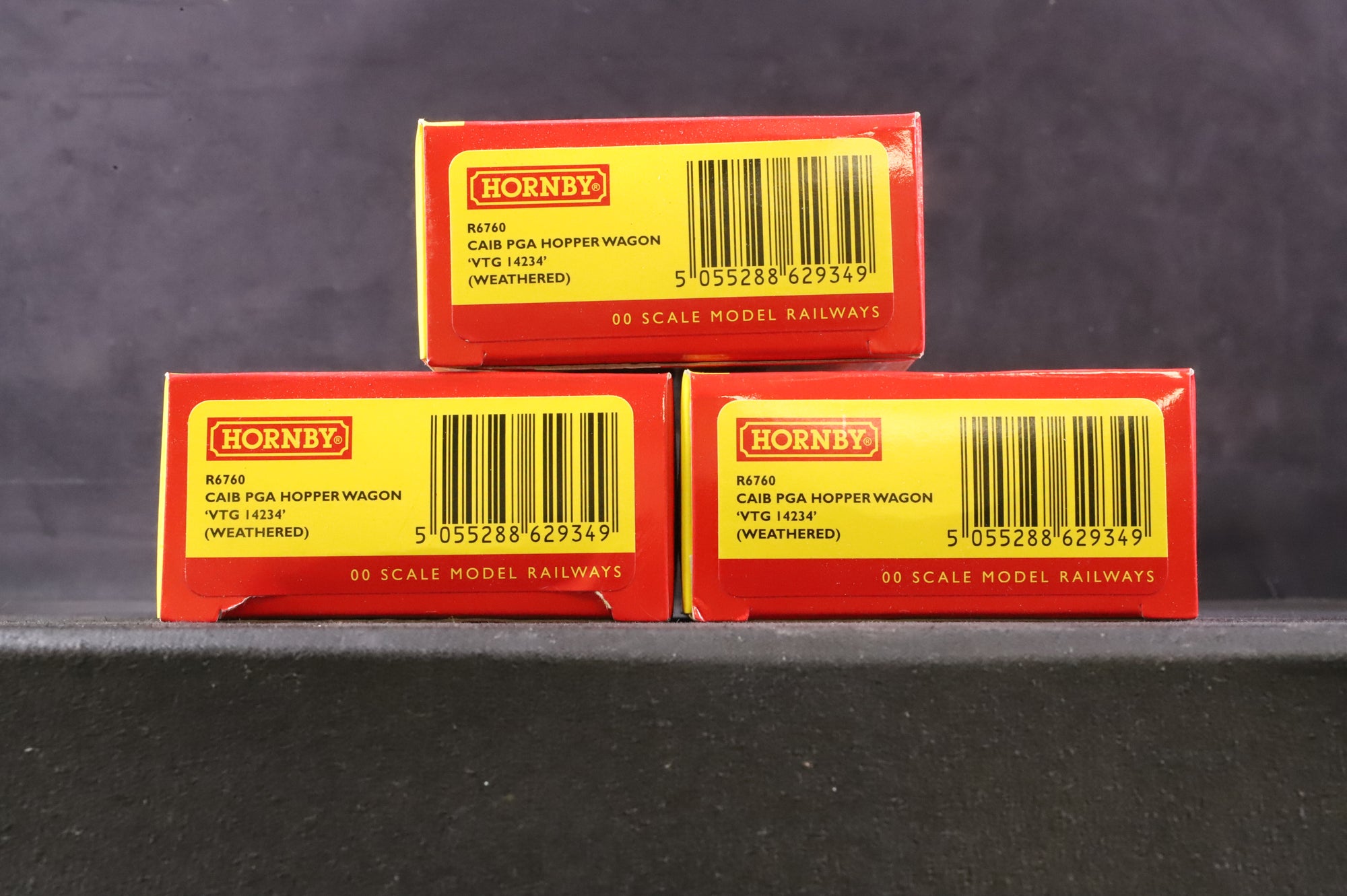 Hornby OO R6760 x3 Rake of 3 PGA Hopper Wagon in CAIB Livery - Weathered