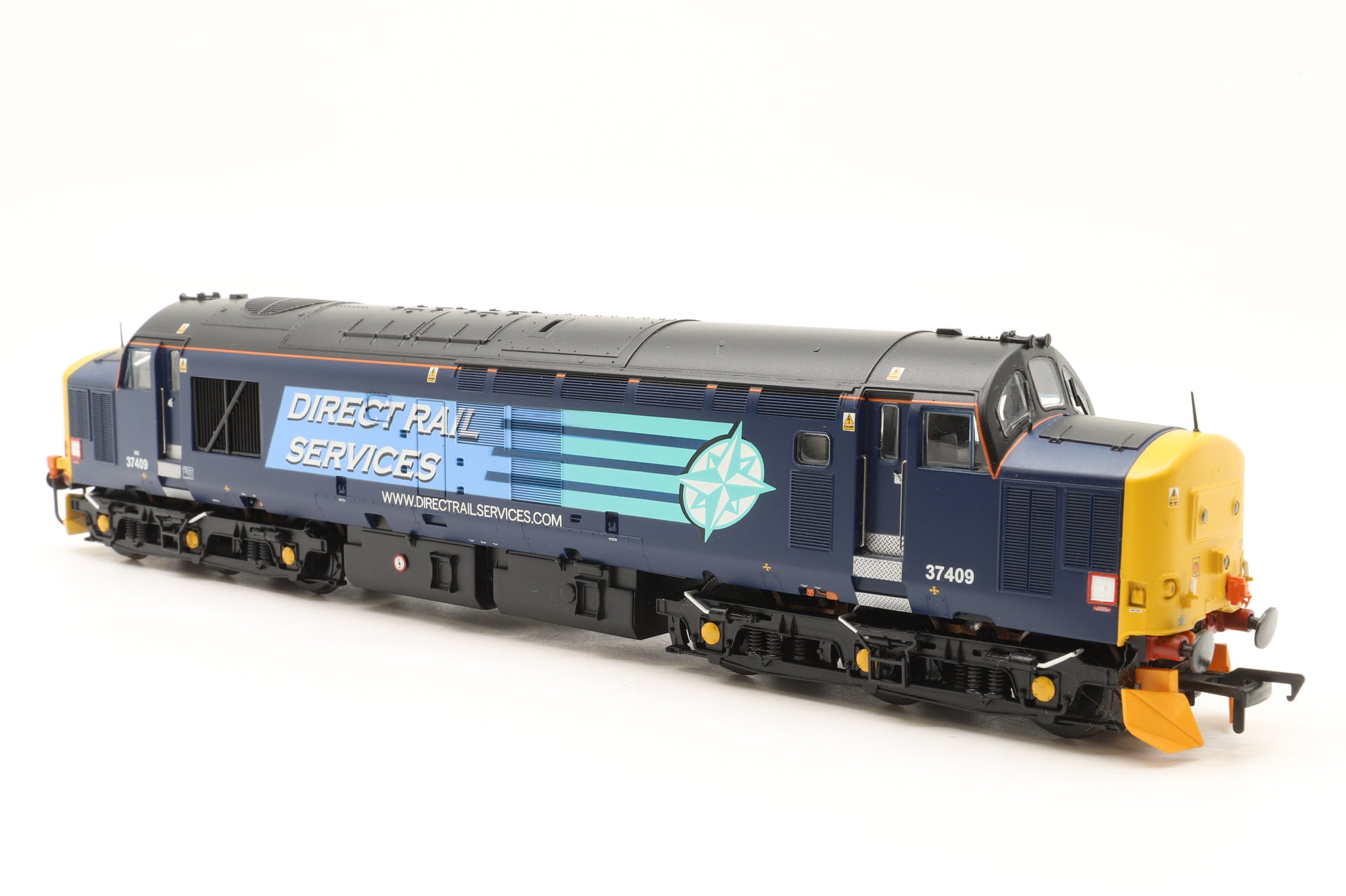 Bachmann OO 32-381Q Class 37/4 Diesel '37409' 'Lord Hinton' DRS DCC Fitted