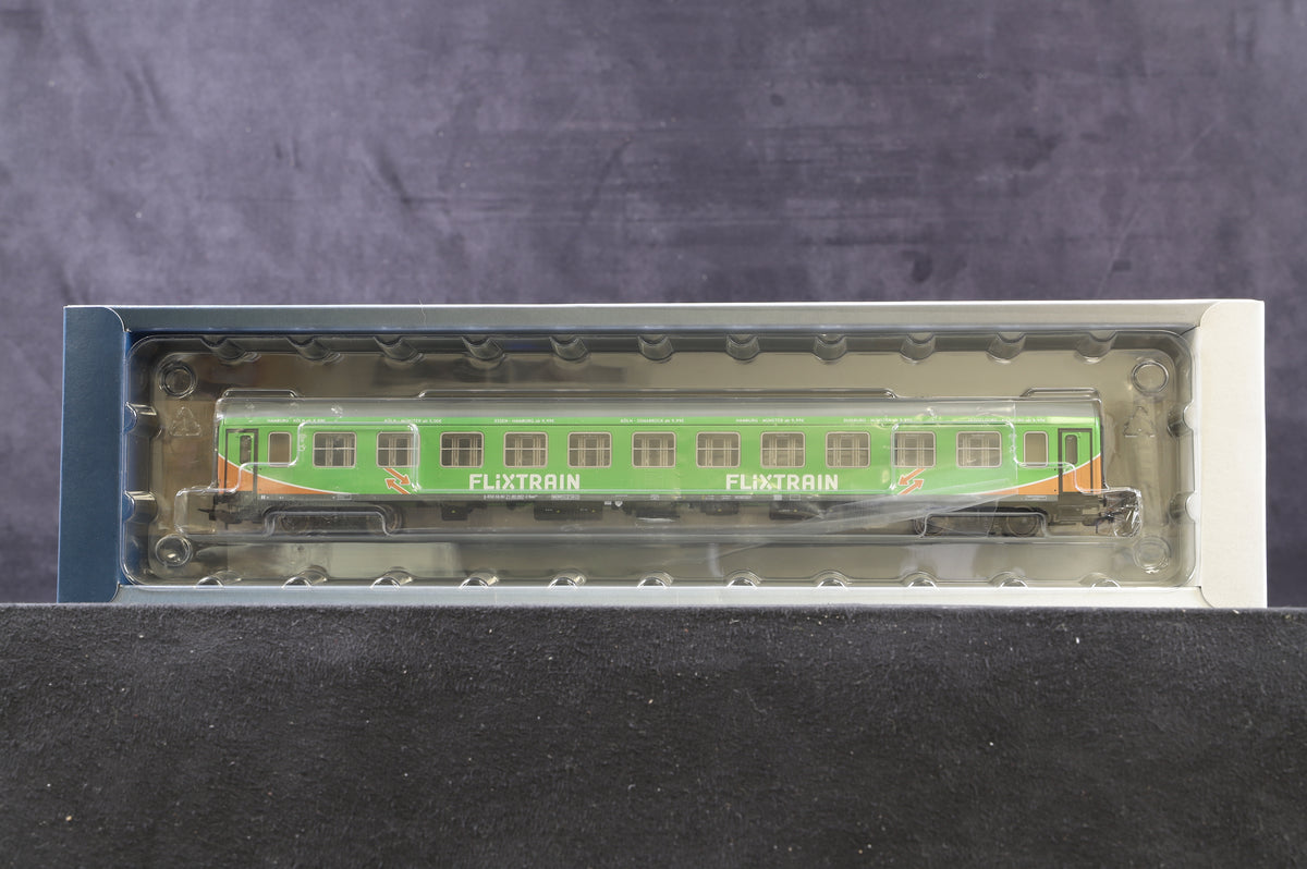 Tillig HO 70045 Pack Of 3 Flixtrain Green Coaches