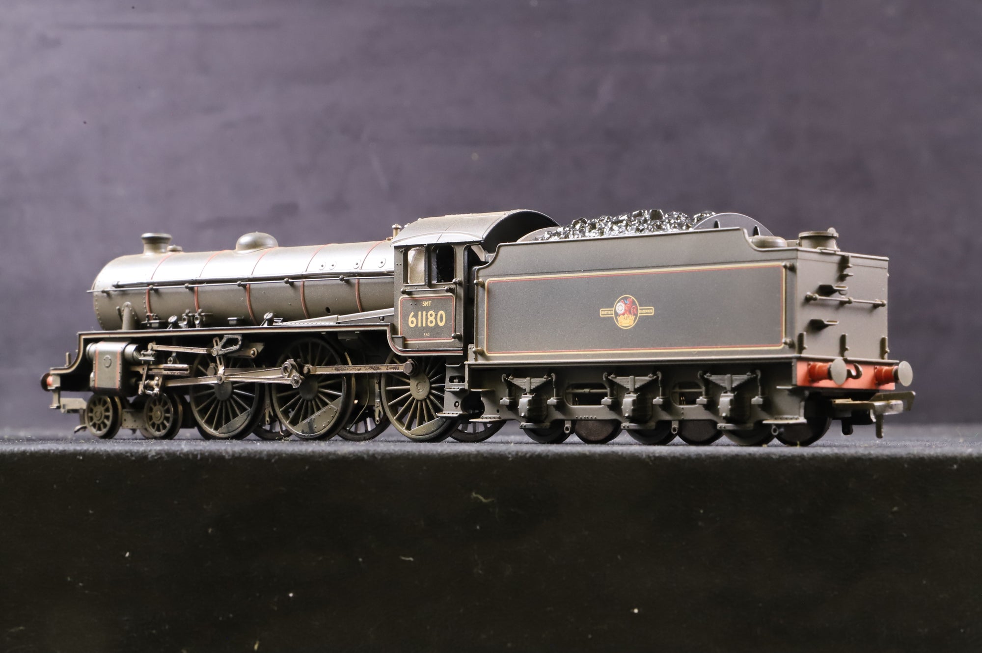 Bachmann OO 31-716 Class B1 61180 in BR Lined Black L/C Weathered