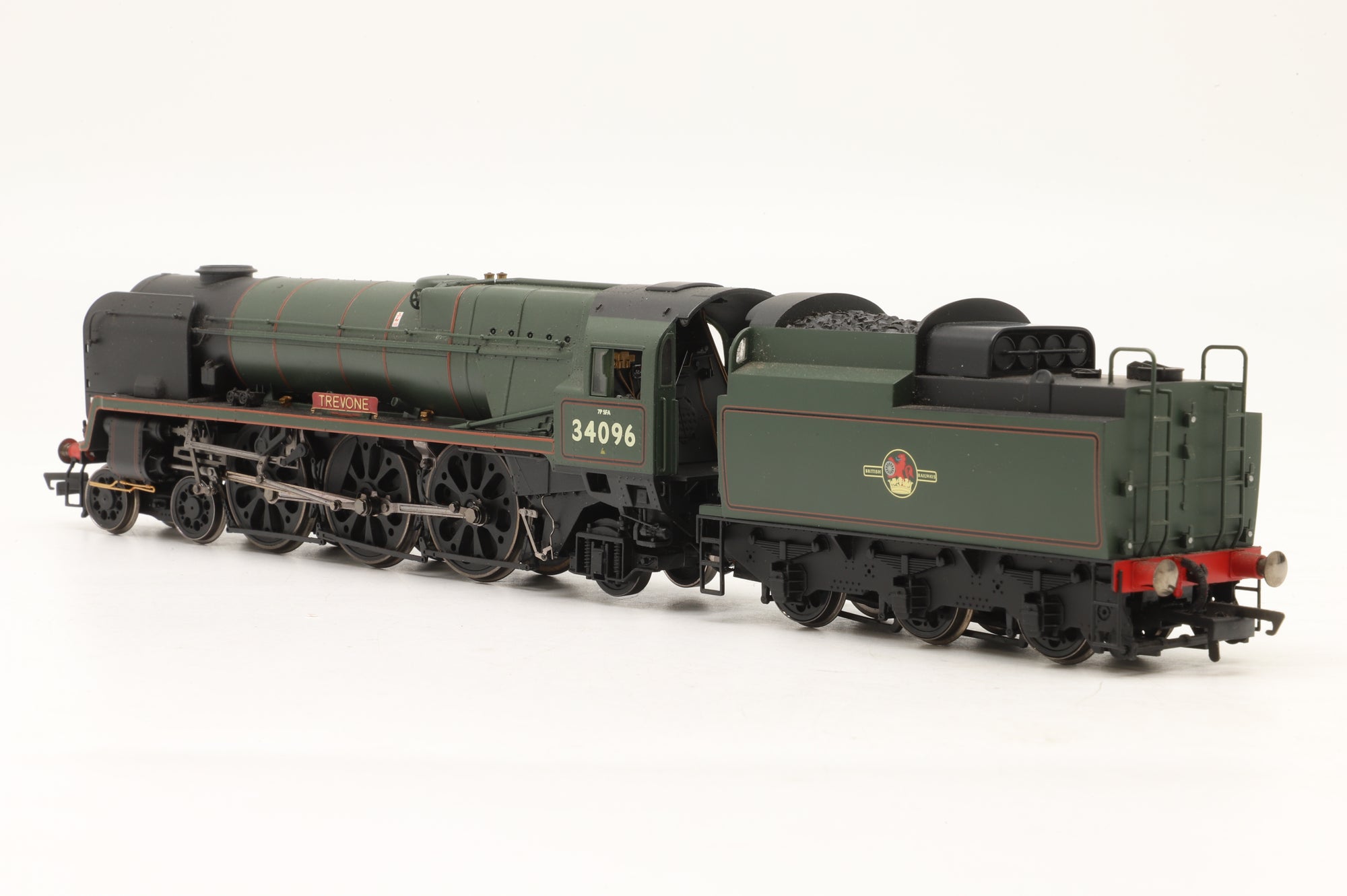 Hornby OO West Country Class 34096 'Trevone' in Lined BR Green w/ Late Crests