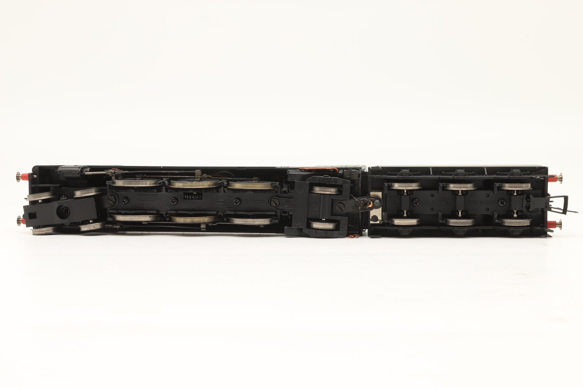 Hornby OO R2661M The Bournemouth Belle Train Pack DCC Fitted