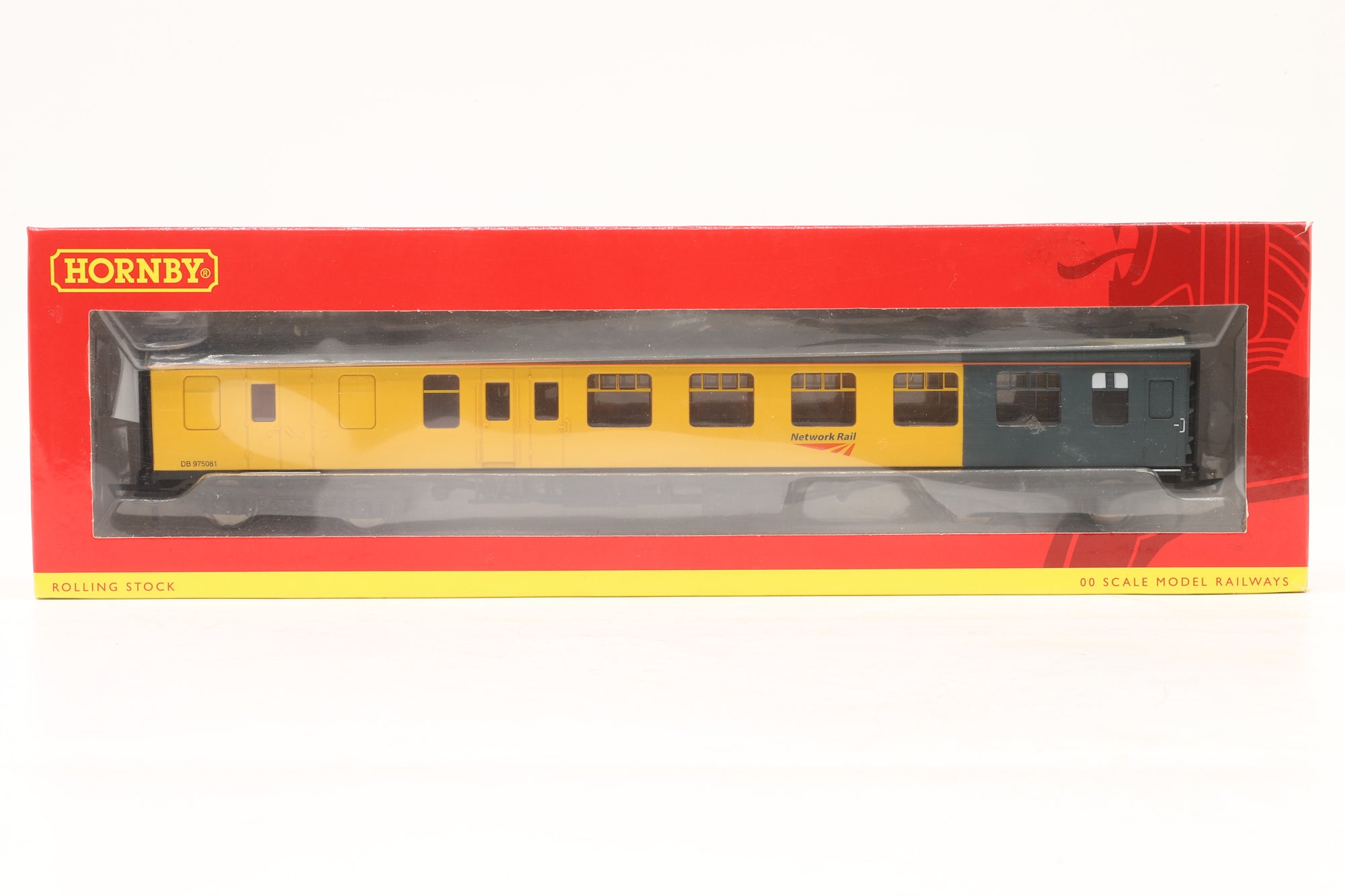 Hornby OO R4994 Mk1 Structure Gauging Coach 975081 in Network Rail Yellow/Grey