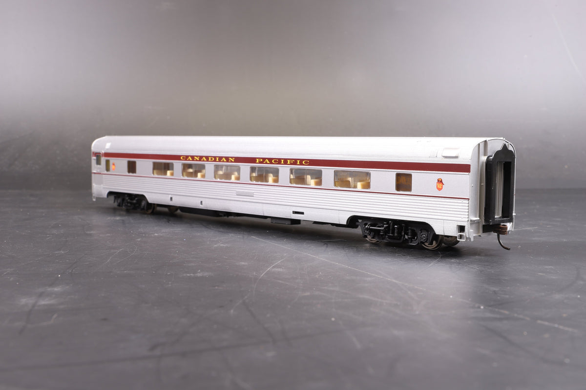 Walthers HO Rake of 6 Canadian Pacific 85&#39; Budd Coaches, Inc. 932-30154, 30304 &amp; 4 x 6309