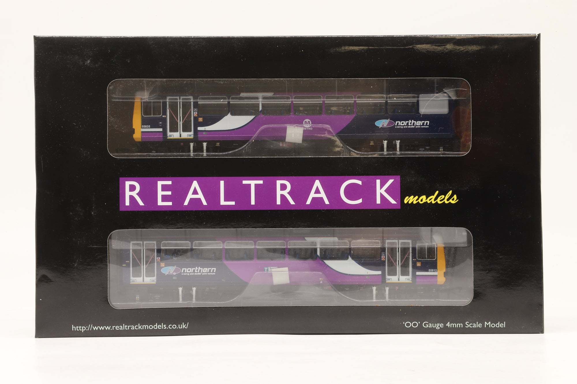 RealTrack OO 144012 Class 144 Pacer 2-Car DMU in Northern Livery