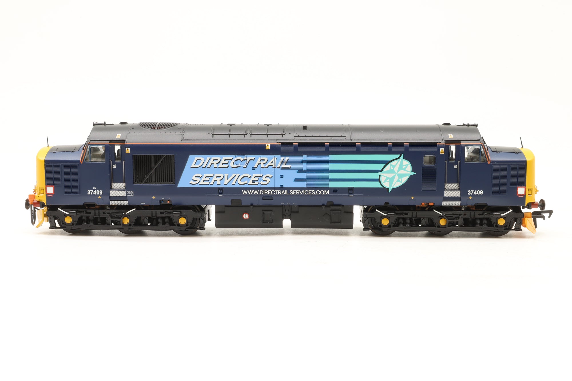 Bachmann OO 32-381Q Class 37/4 Diesel '37409' 'Lord Hinton' DRS DCC Fitted