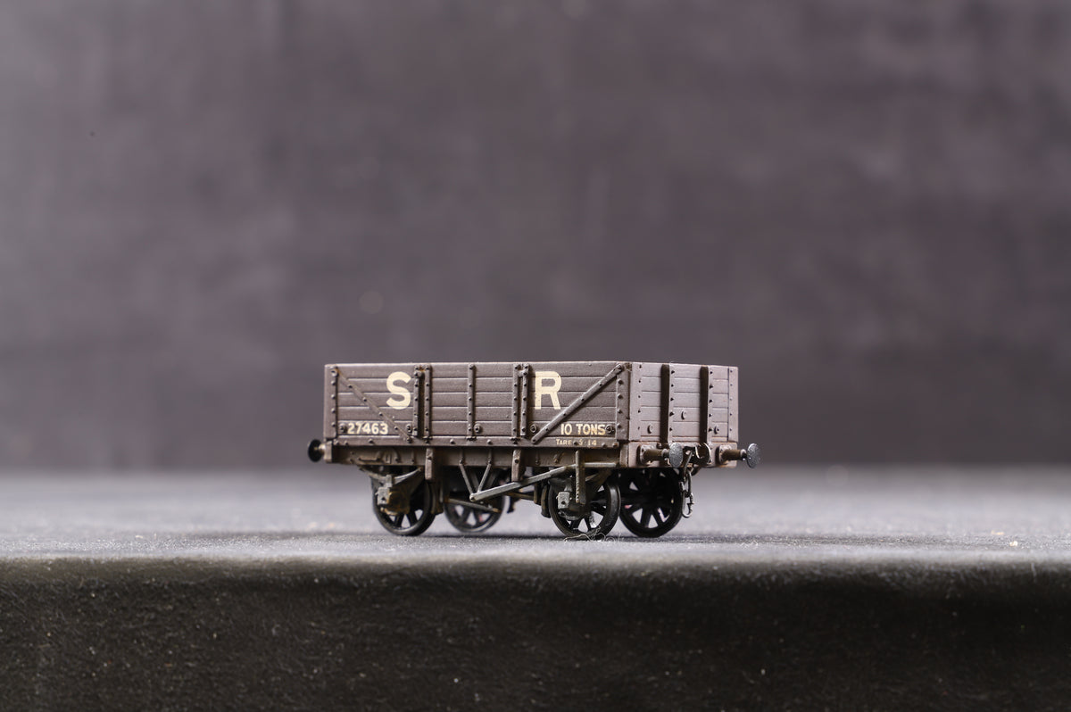 P4 Kit Built Rake Of 6 SR Weathered Wagons