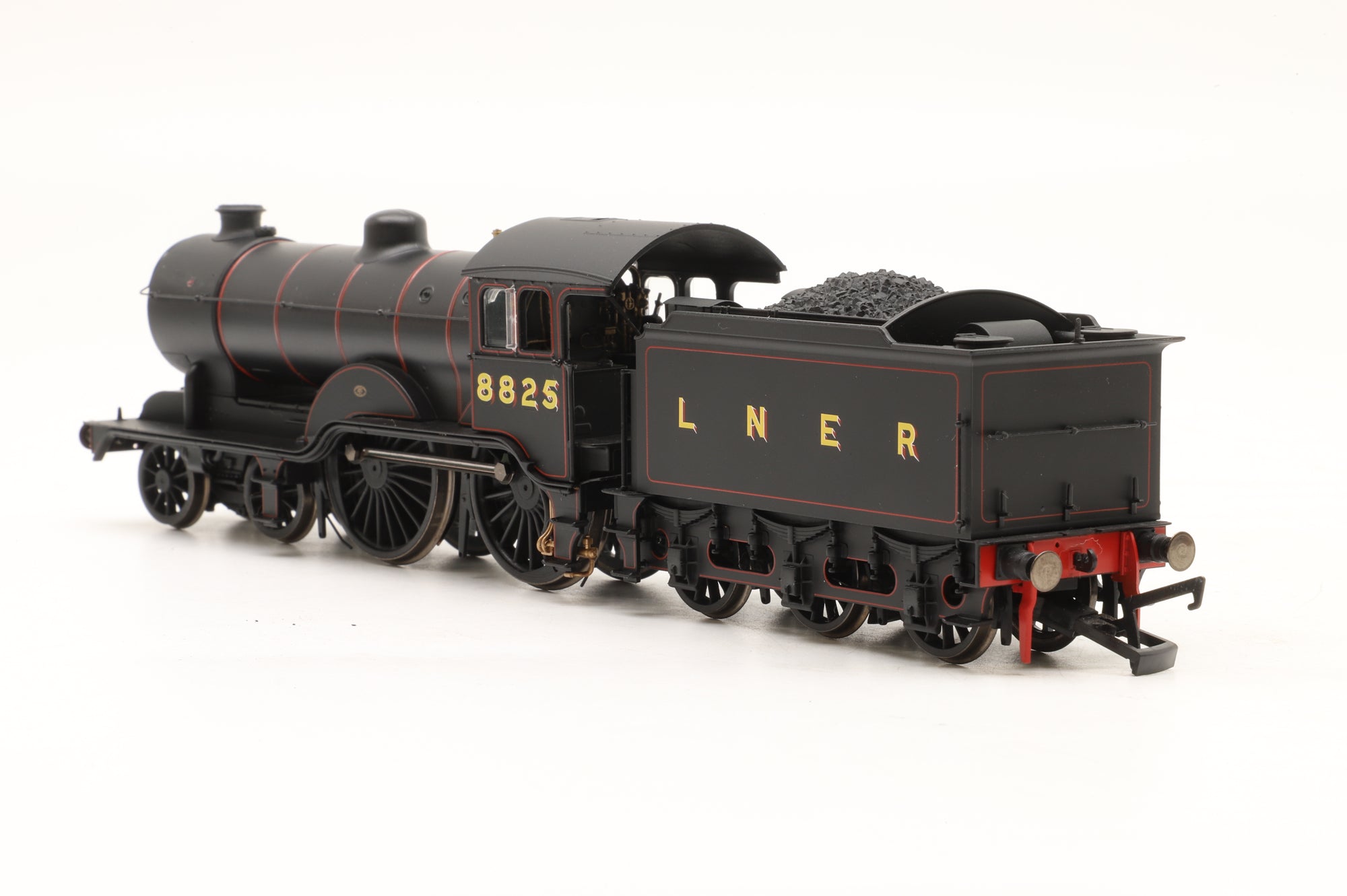 Hornby OO R3233 Class D16 '8825' LNER Lined Black