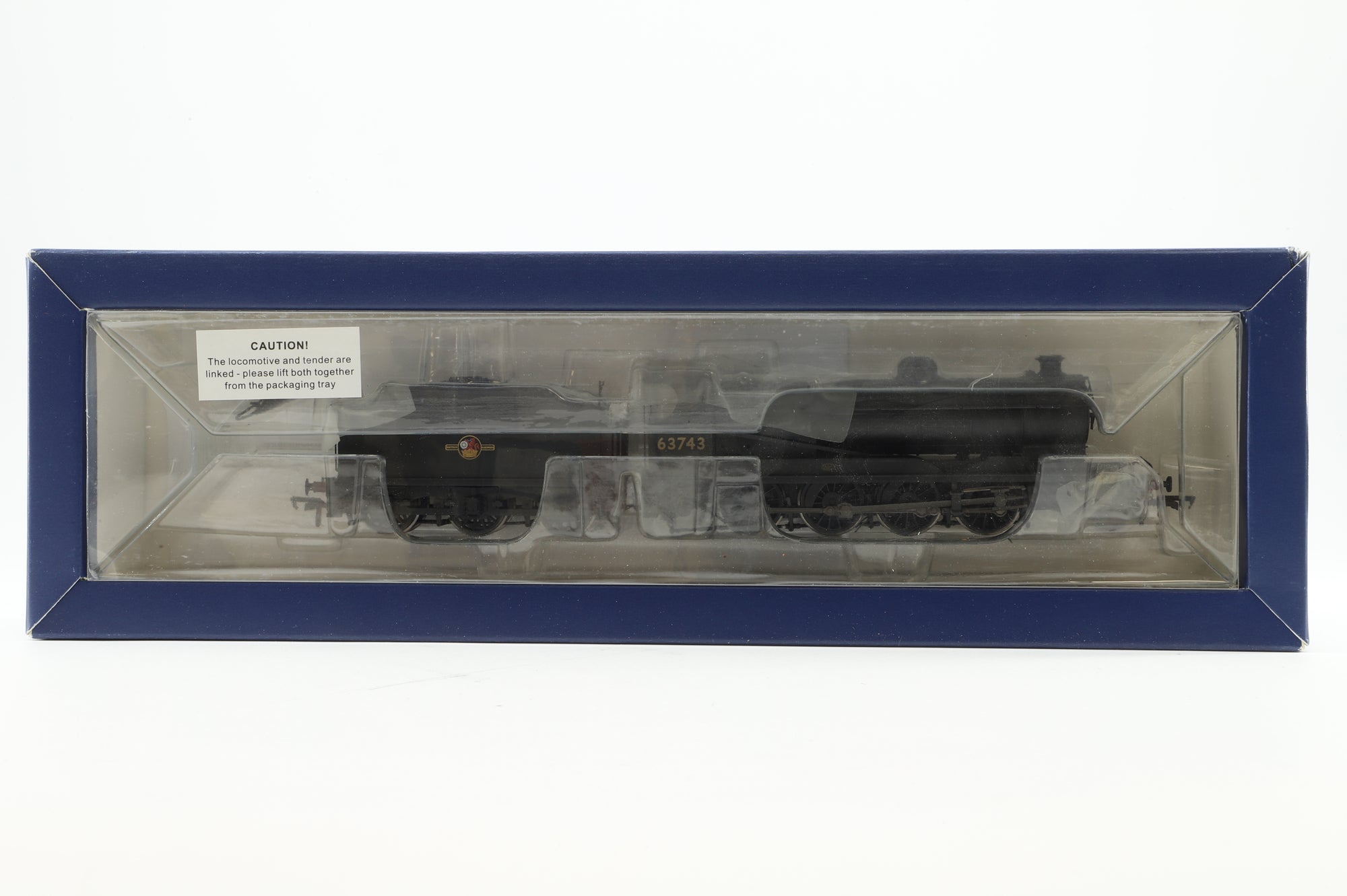 Bachmann OO 31-001Z Robinson Class 04 63743 in BR Black w/ Late Crests - Weathered