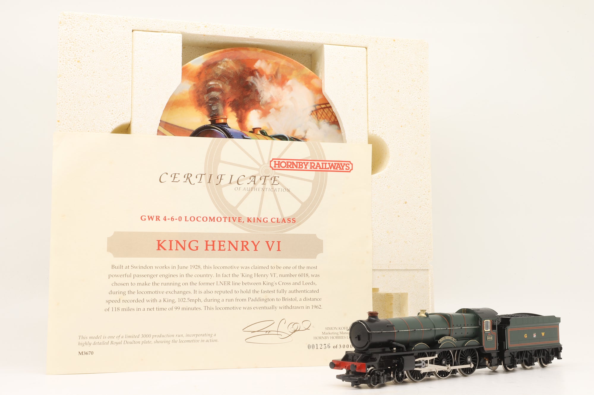 Hornby OO R650 King Class 6018 'King Henry VI' in GWR Green w/ Collector's Plate