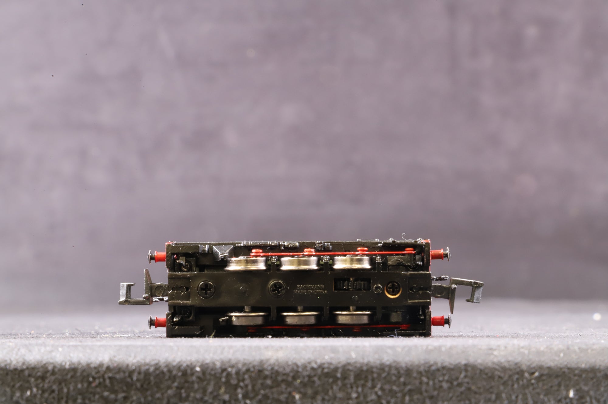 Graham Farish N 371-053-LN-01 Class 04 Shunter 'D2290' BR Green