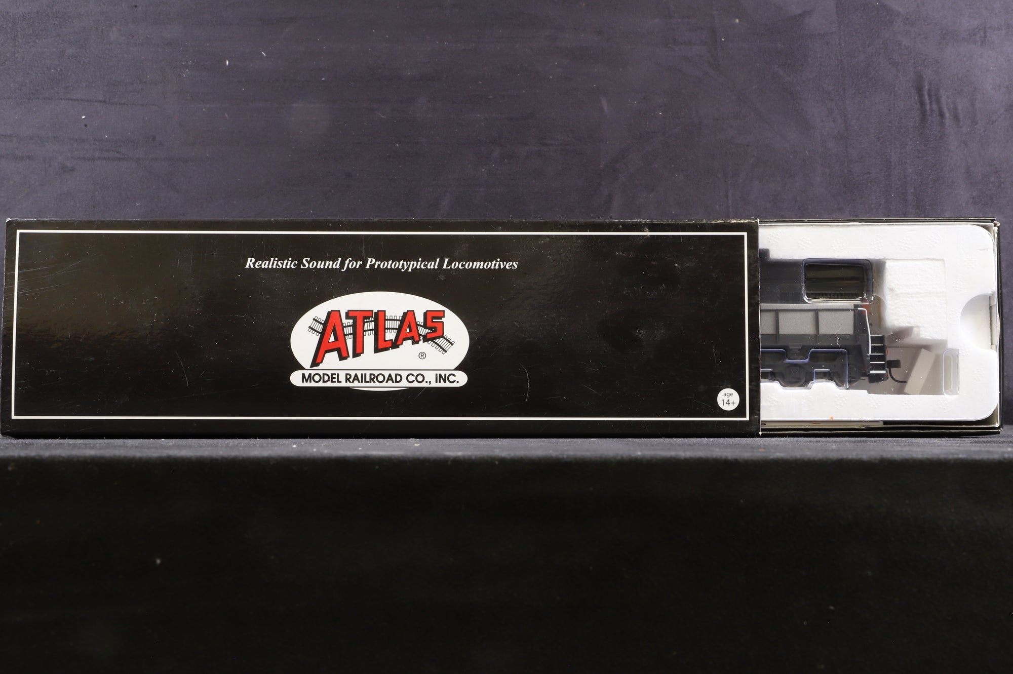 Atlas HO 10 000 906 U30C Phase 3 Guilford B&M Road '663' Diesel Locomotive DCC Sound