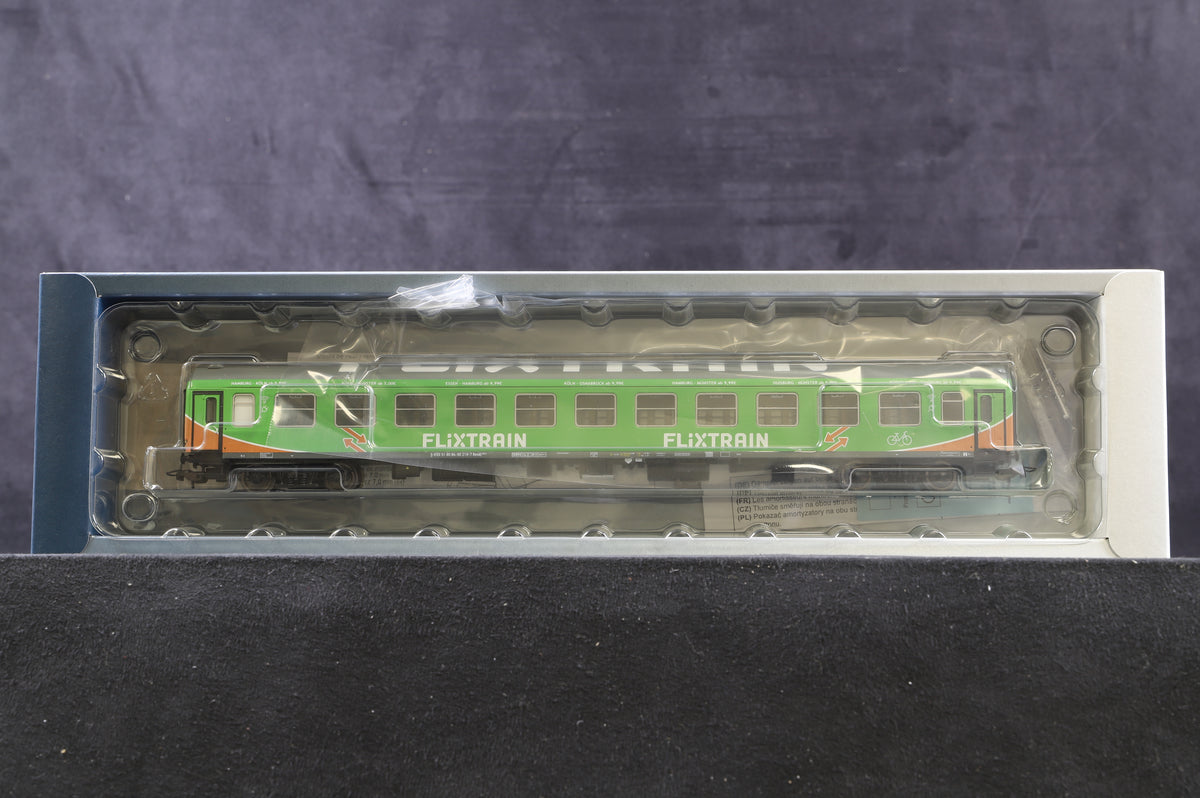 Tillig HO 70045 Pack Of 3 Flixtrain Green Coaches