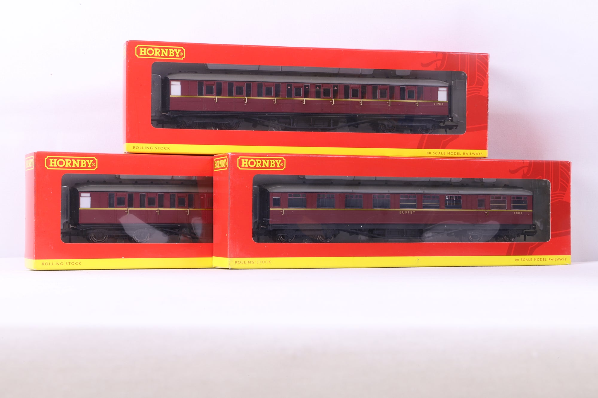 Hornby OO Rake Of 3 BR Maroon Gresley Coaches Inc. R4262A R4262B & R4263A
