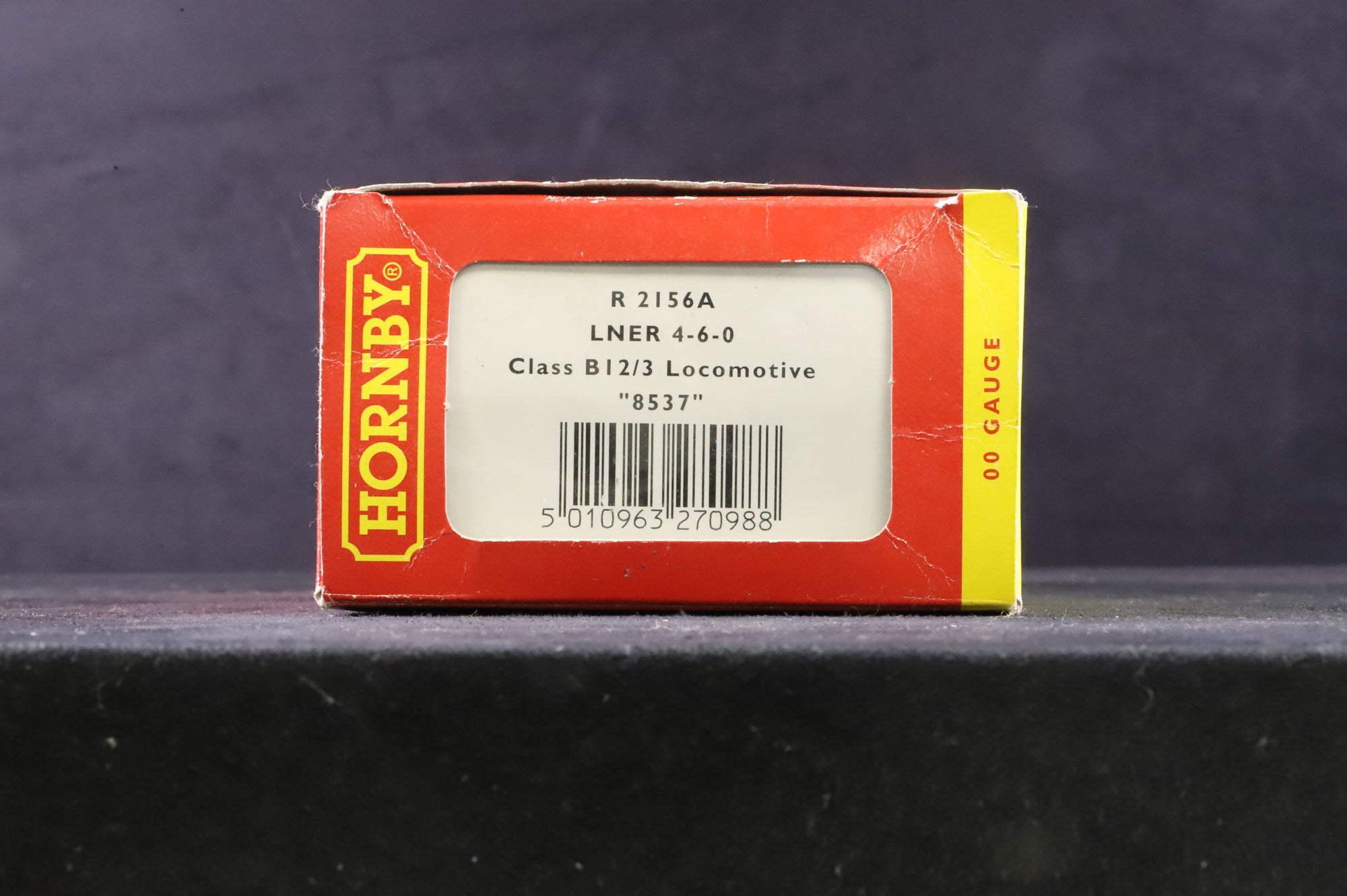 Hornby OO R2156A Class B12 4-6-0 '8537' LNER Green