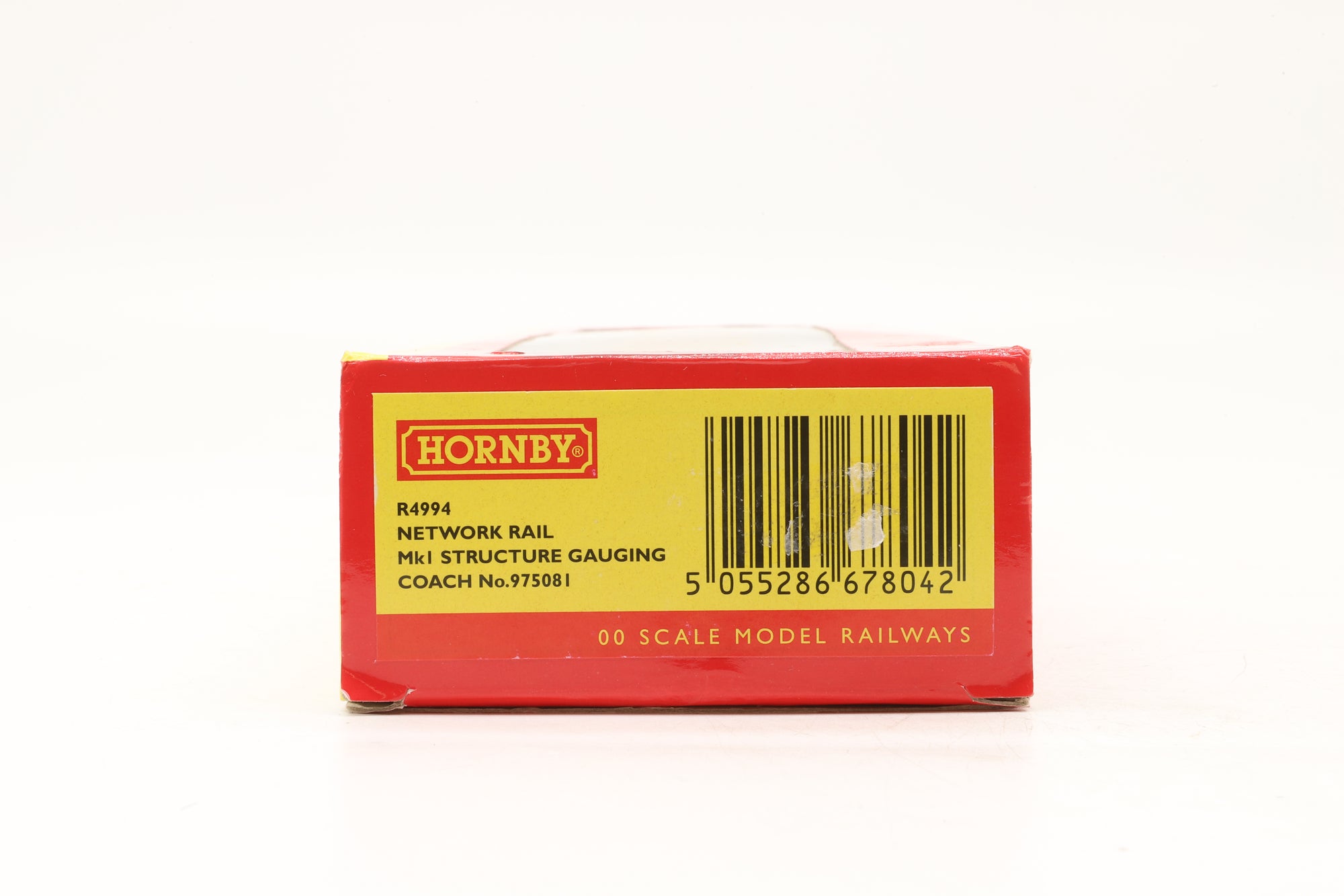 Hornby OO R4994 Mk1 Structure Gauging Coach 975081 in Network Rail Yellow/Grey