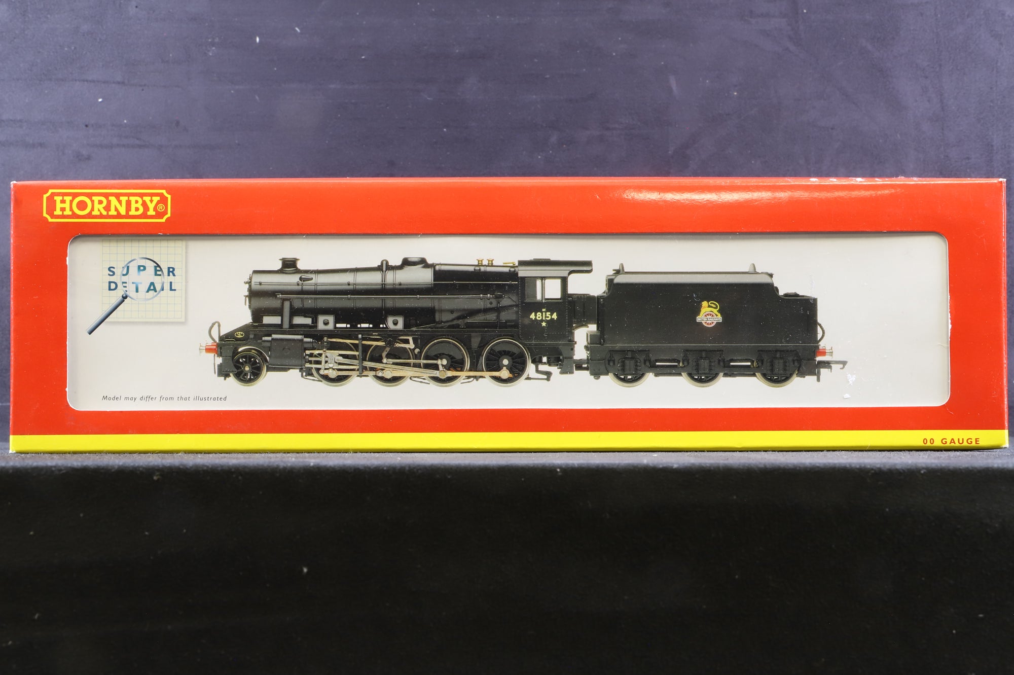 Hornby OO R2229 Class 8f '48154' BR Black E/C