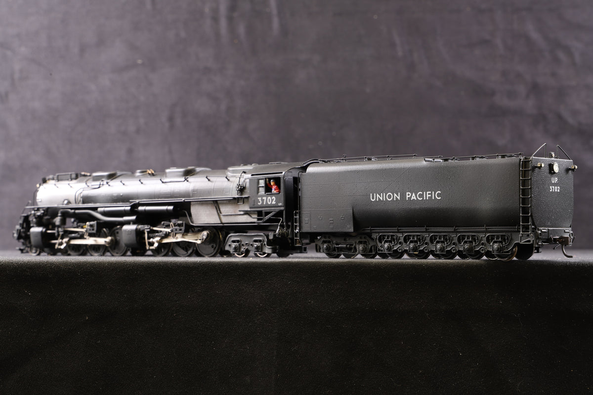 Sunset Models HO Brass Challenger UP 4-6-6-4 Oil &#39;3702&#39; Steam Locomotive, Weathered