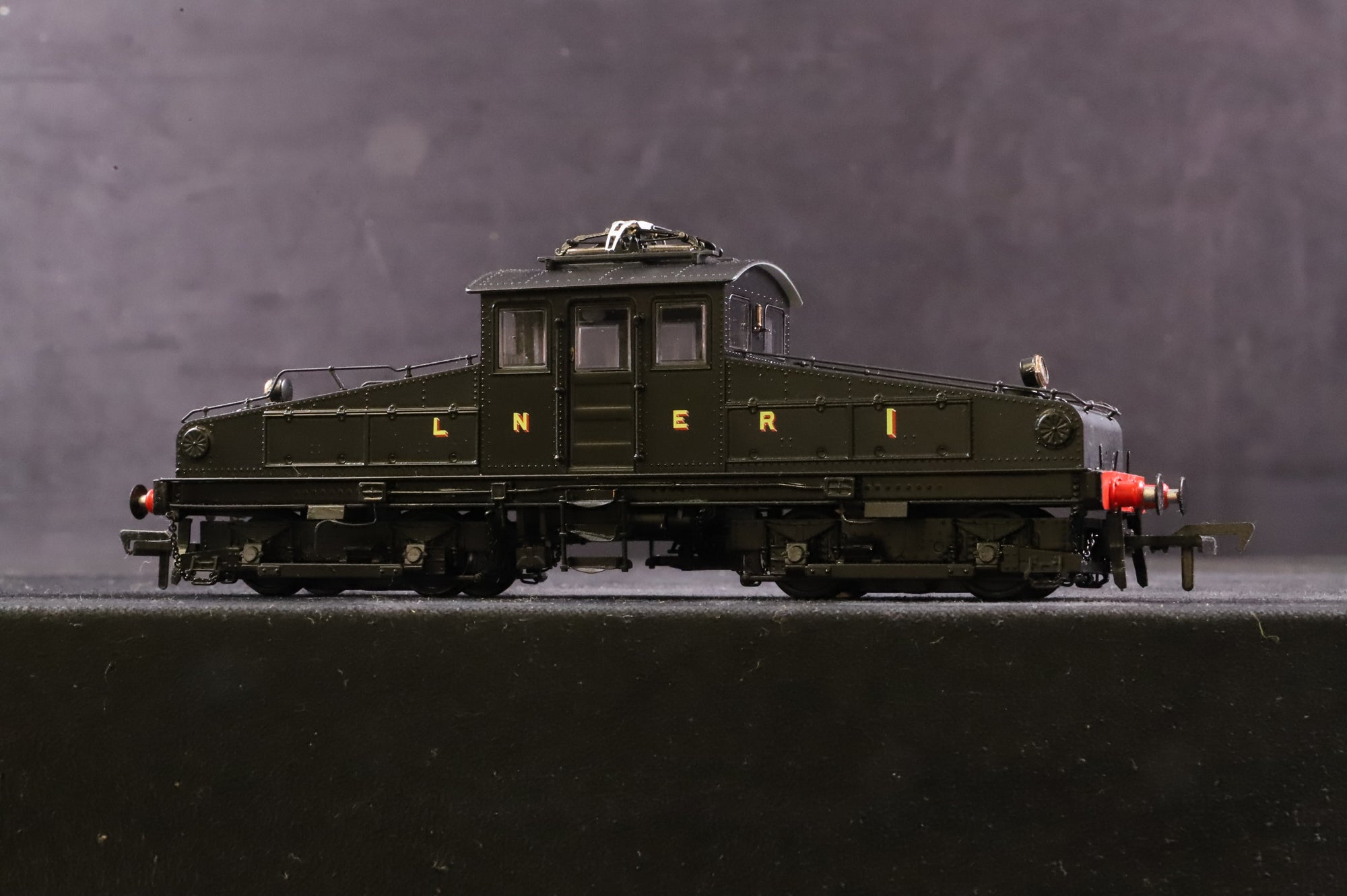 Heljan/Rails OO 1202 Class ES1 No.1 in LNER Black