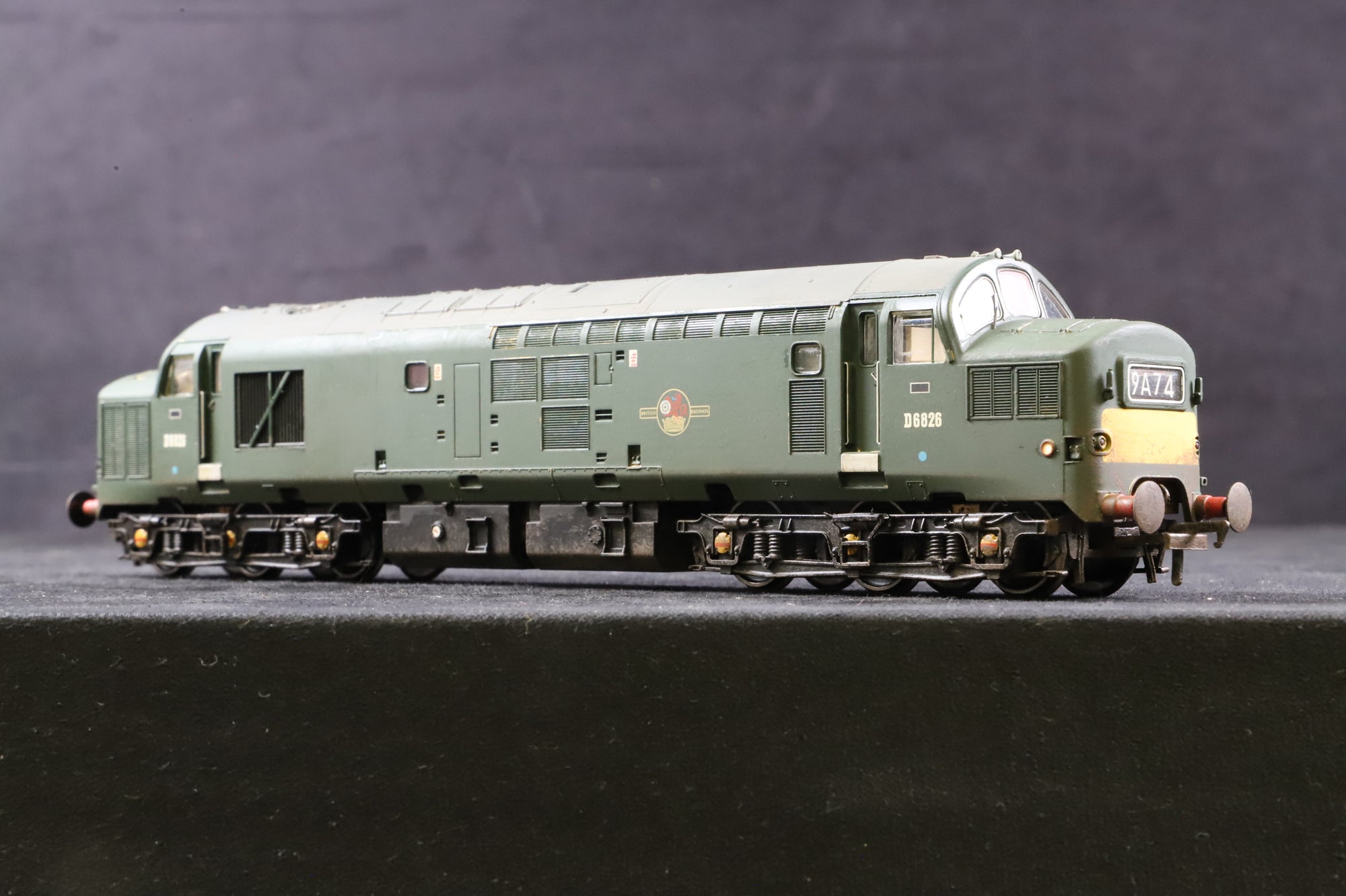 WORKSHOP Bachmann OO 32-778 Class 37/0 'D6826' BR Green L/C Weathered