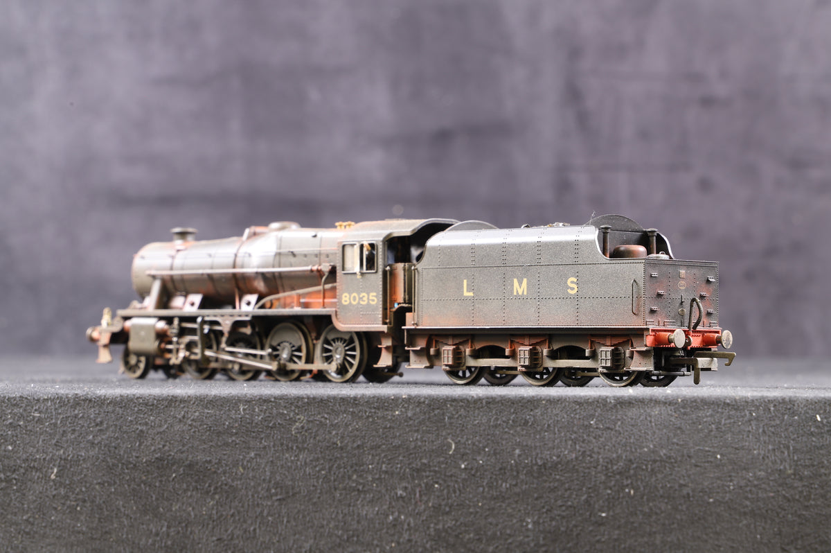 Hornby OO R3565 2-8-0 Class 8F &#39;8035&#39; LMS Weathered