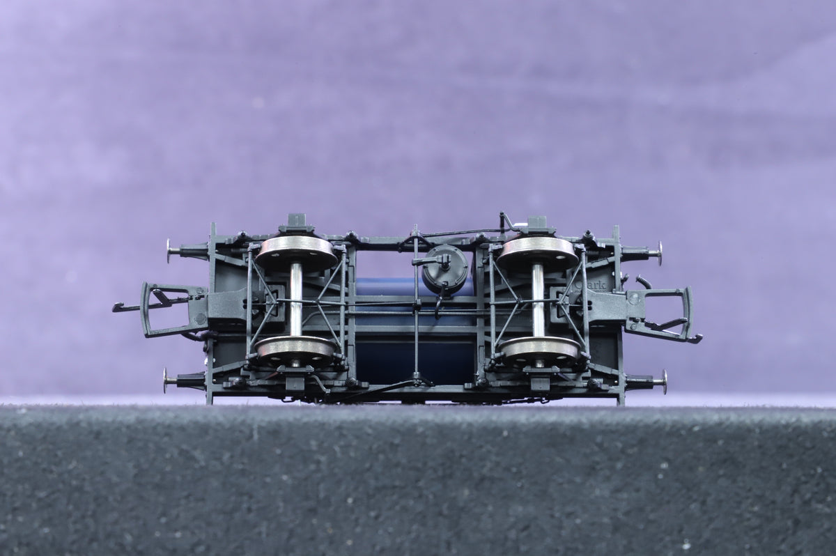 Clark Railworks OO Gauge C3020 Demountable Tank Wagon &#39;B749030&#39;, Bass Worthington