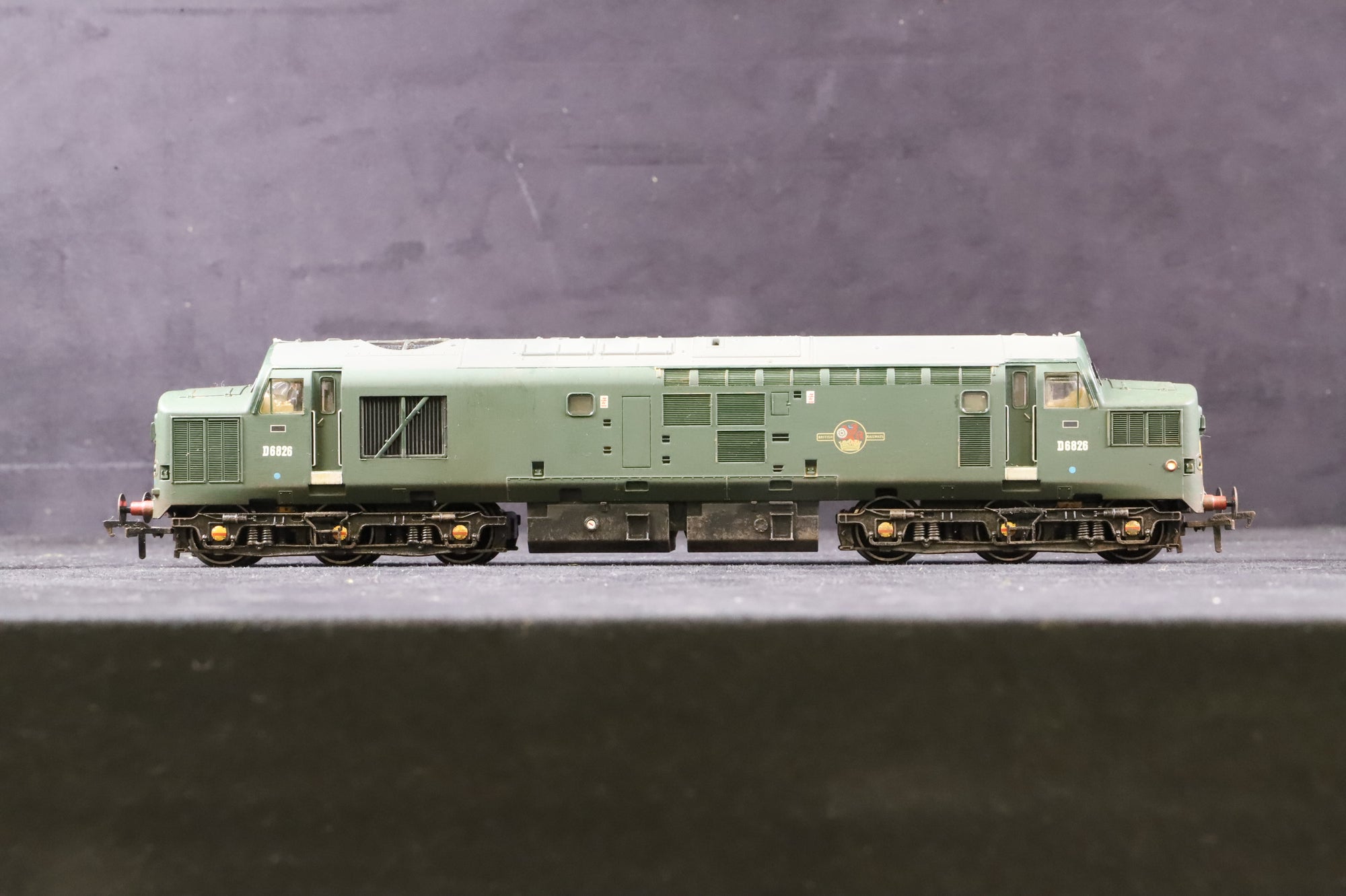 WORKSHOP Bachmann OO 32-778 Class 37/0 'D6826' BR Green L/C Weathered
