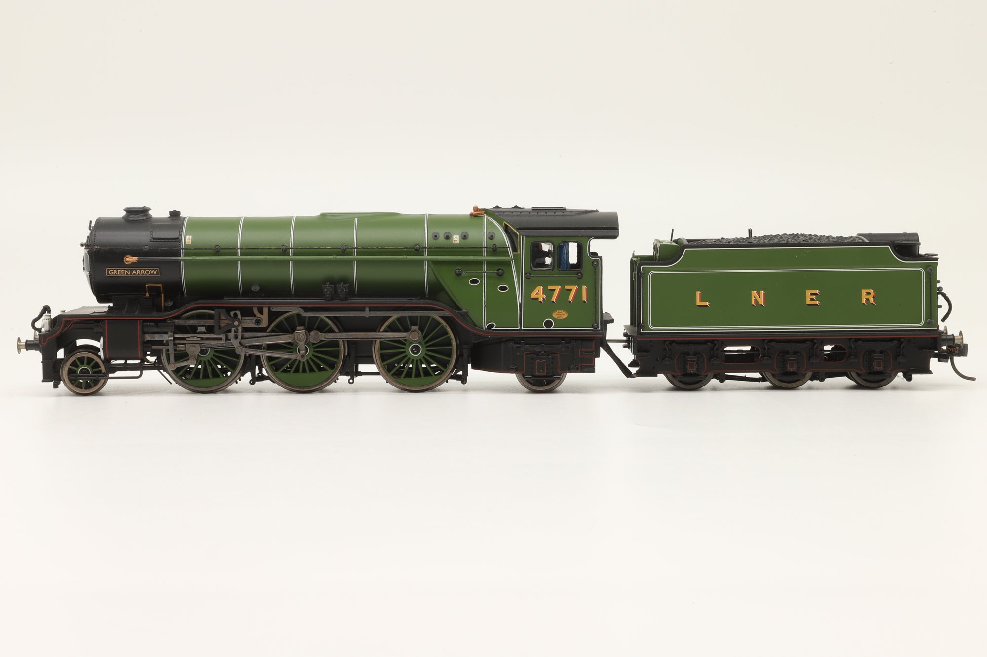 Bachmann OO 31-550B Class V2 '4771' 'Green Arrow' LNER Doncaster Green, DCC Sound
