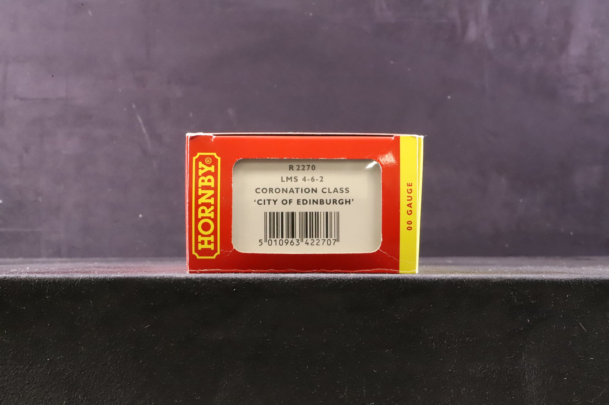 Hornby OO R2270 Coronation Class 6241 'City of Edinburgh' in LMS Wartime Black