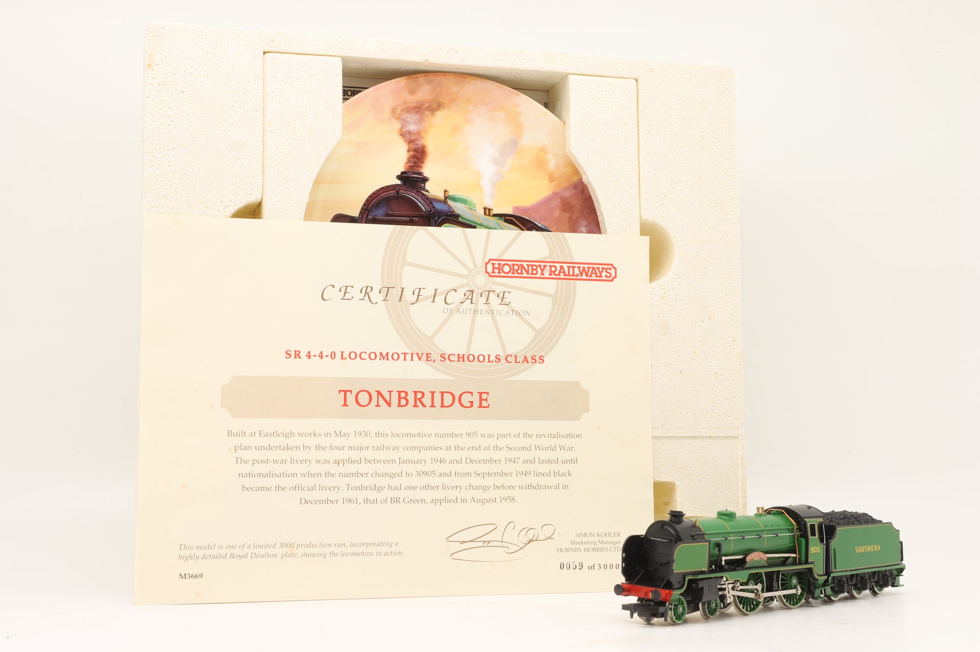 Hornby OO R648 Schools Class 905 'Tonbridge' in SR Green w/ Collector's Plate