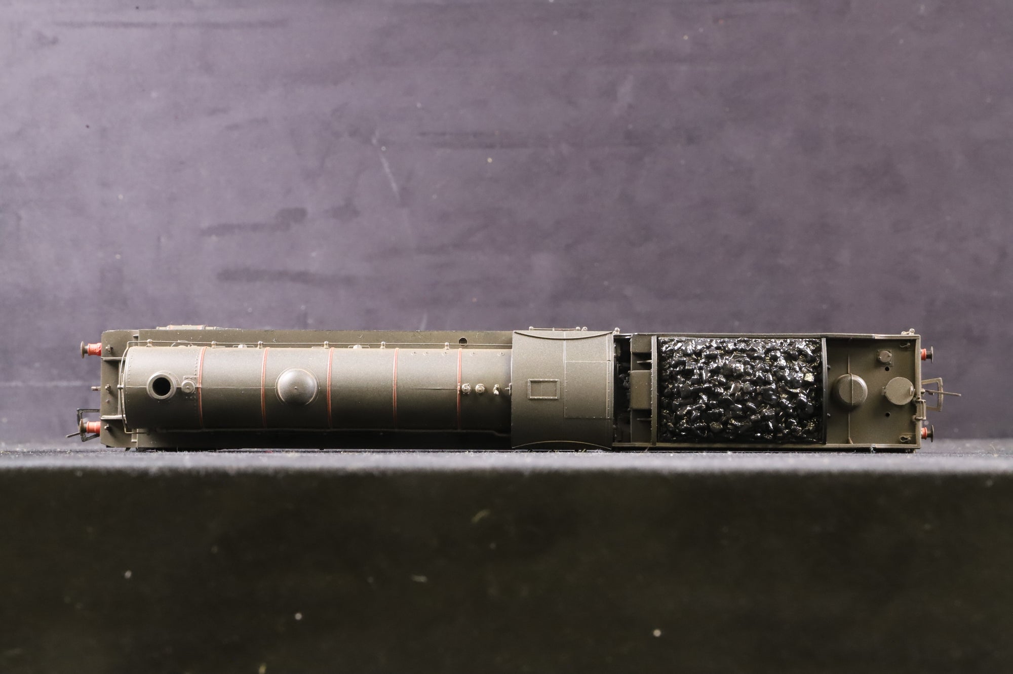 Bachmann OO 31-716 Class B1 61180 in BR Lined Black L/C Weathered