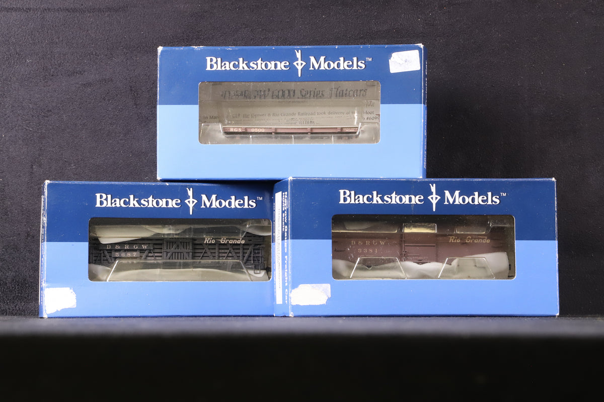 Blackstone HO Rake of 3 Assorted Rio Grande 30 Ft. Wagons - Weathered