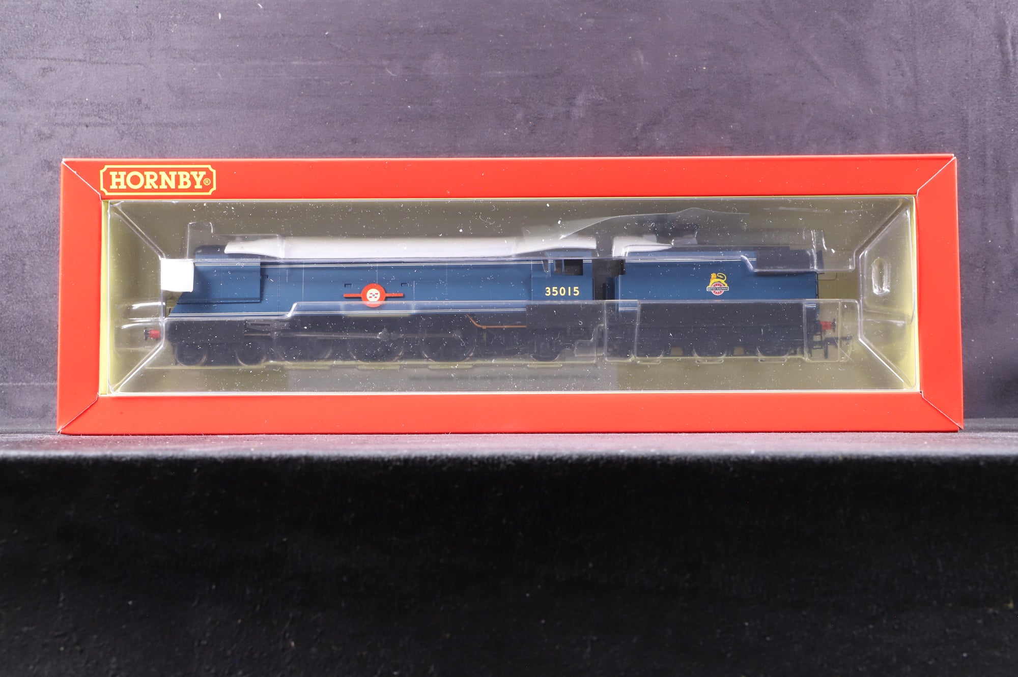Hornby OO R30401 Merchant Navy Class '35015' 'Rotterdam Lloyd' BR Blue