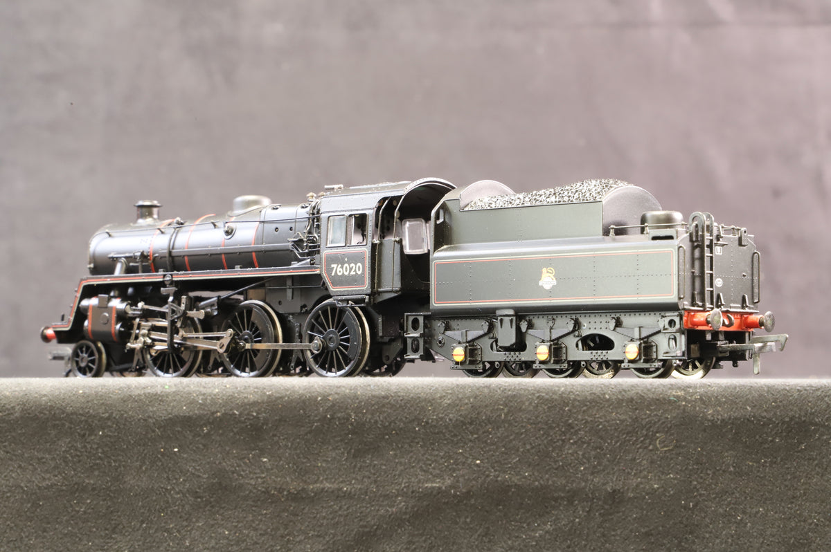 Bachmann OO 32-953DC Standard Class 4MT 2-6-0 &#39;76020&#39; BR2B Tender E/Emblem
