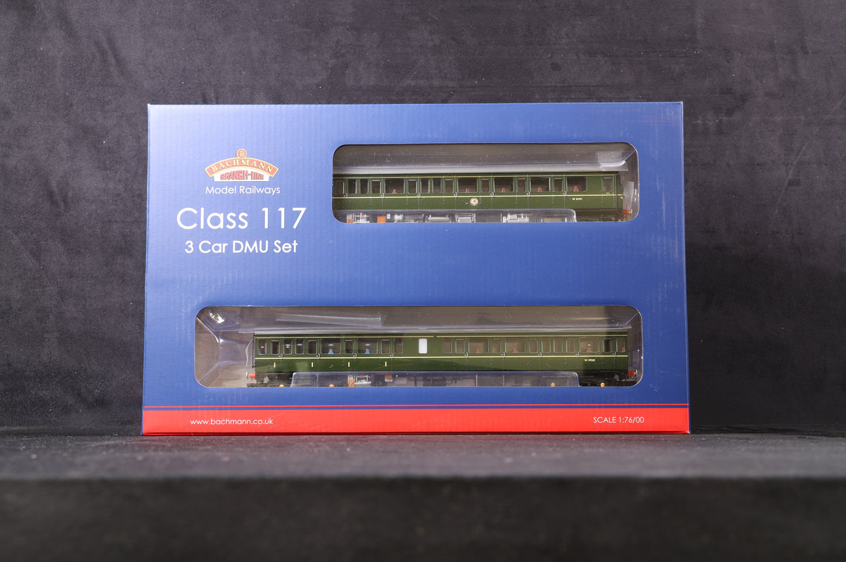 Bachmann OO 35-500 Class 117 3 Car DMU BR Green Speed Whiskers