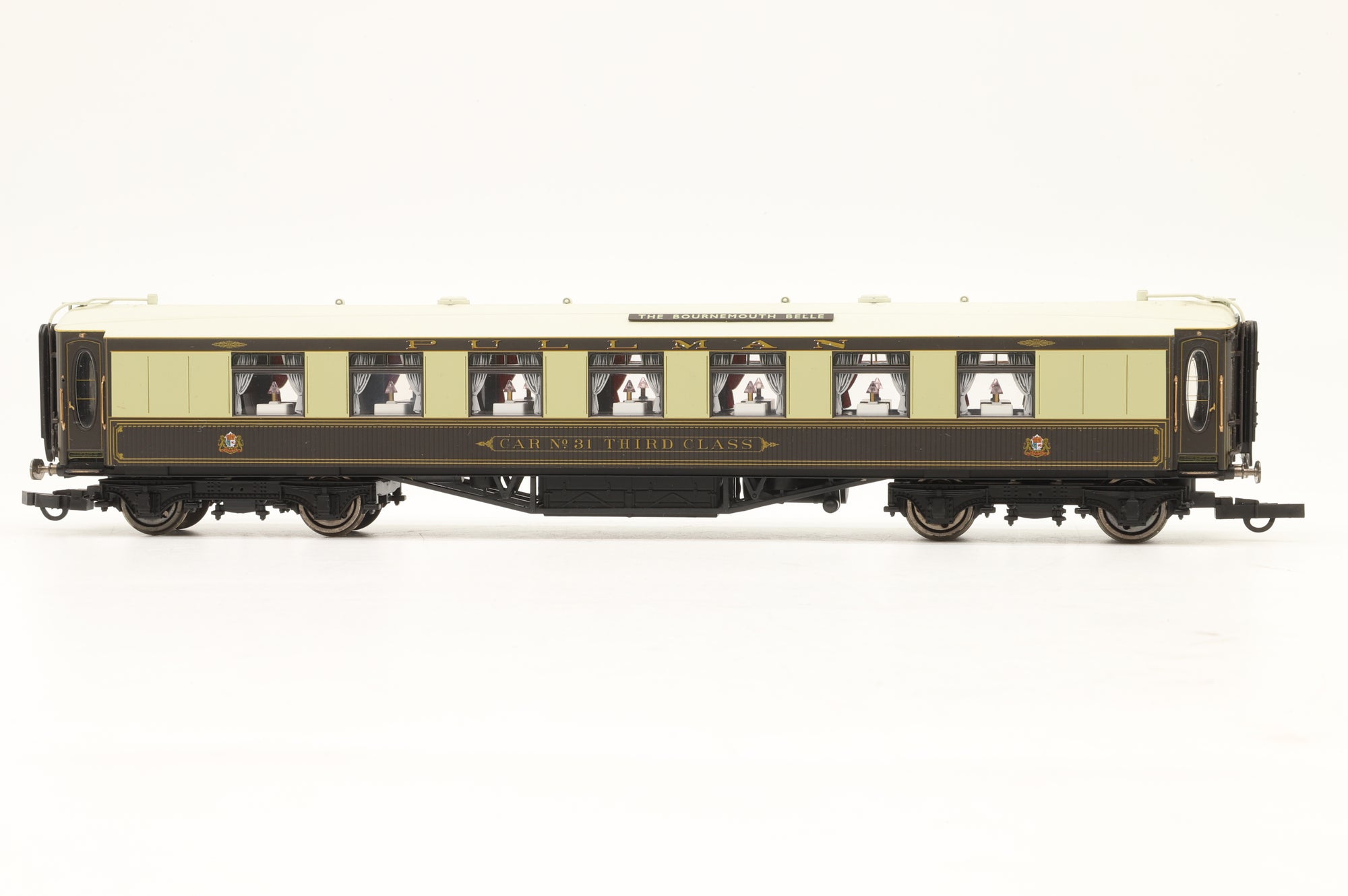 Hornby OO R2661M The Bournemouth Belle Train Pack DCC Fitted