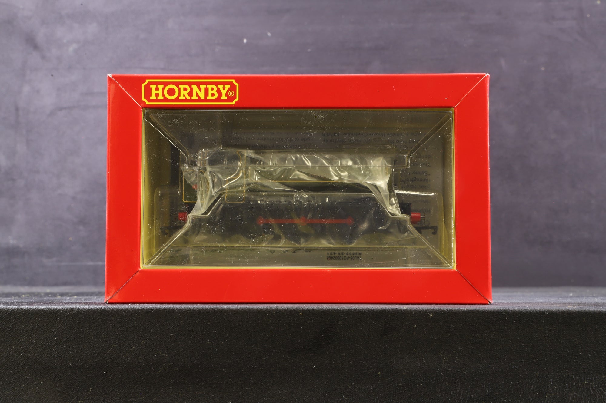 Hornby OO R3533 J94 Tank 'Lord Phil' in Lined Green