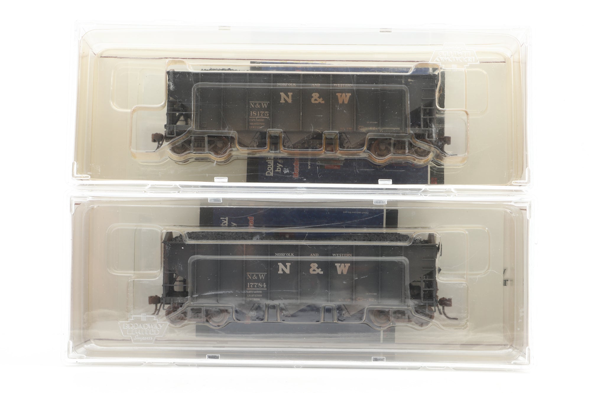 Broadway Limited HO 1723 6-Pack of H2a 3-Bay Hopper Cars in N&W Black - Pro-Weathering