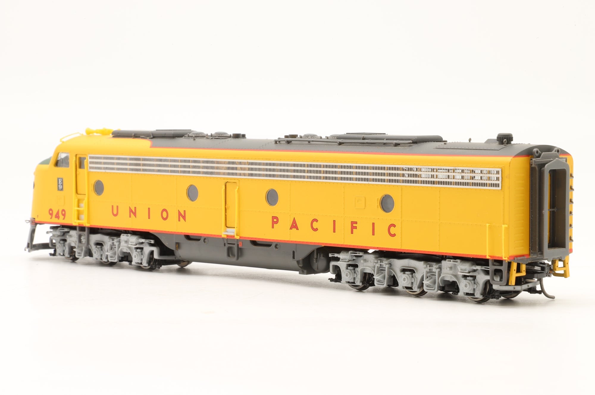Proto 2000 Series HO 8036 E8/9 Loco #949 in UP Livery