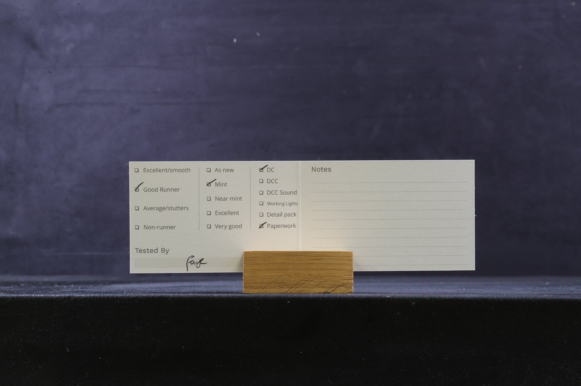 Hornby OO R3533 J94 Tank 'Lord Phil' in Lined Green