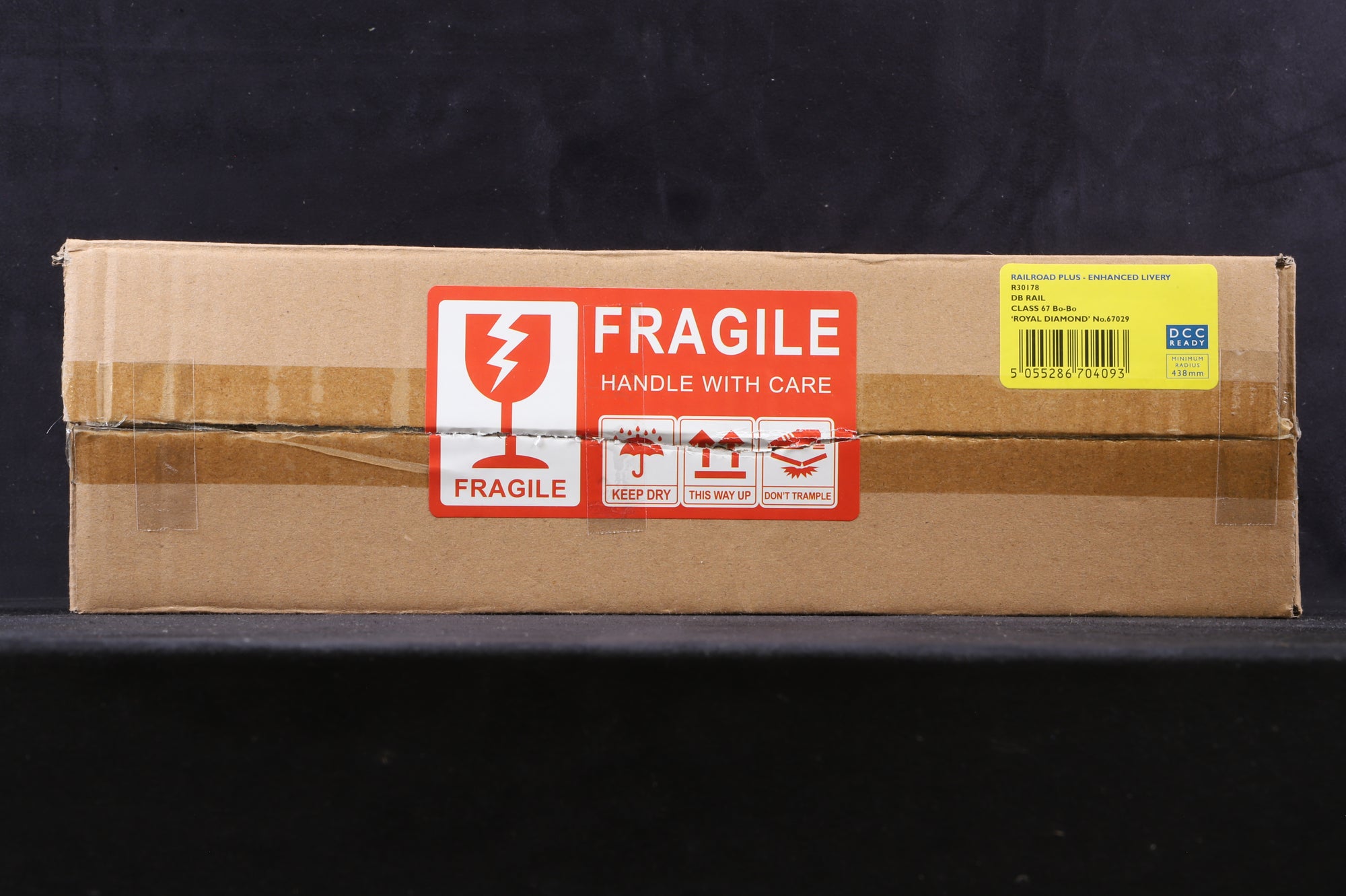 Hornby Railroad Plus OO R30178 Class 67 '67029' 'Royal Diamond' DB Rail, DCC Fitted