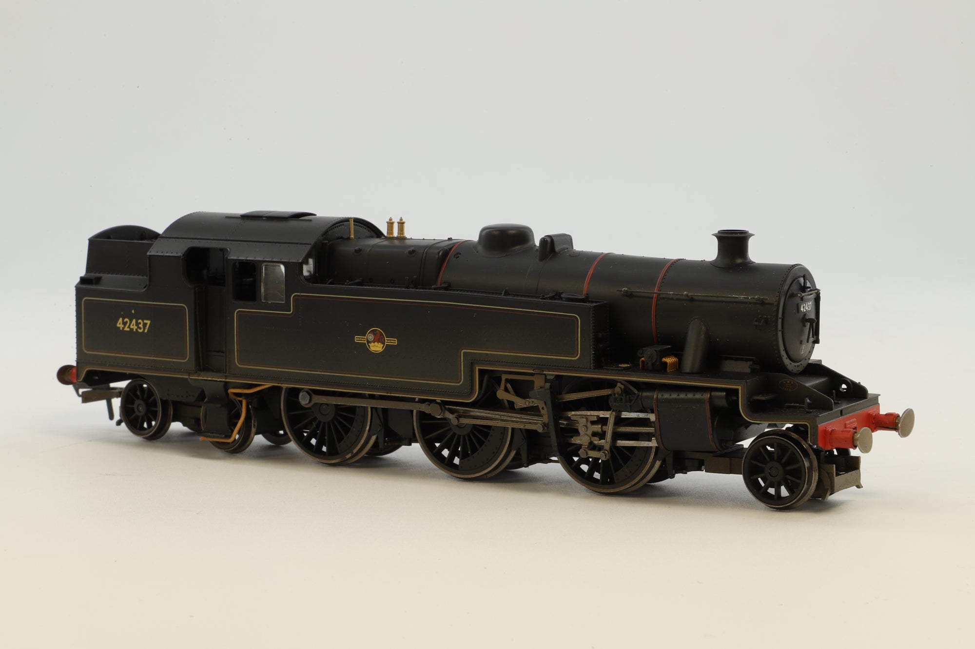Hornby OO R2637 BR Stanier 4MT 2-6-4T Class 4P '42437' BR Lined Black L/C