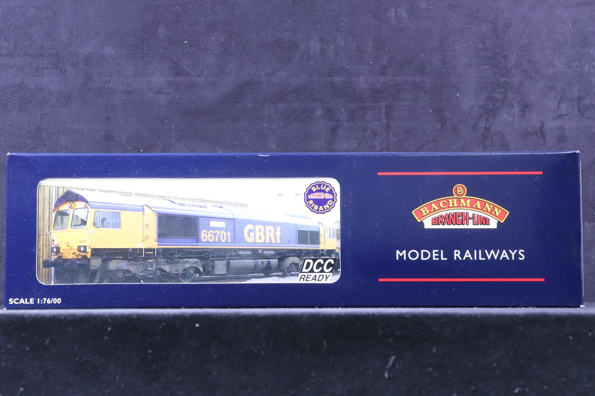 Bachmann OO 32-727 Class 66 66701 in GBRF Livery